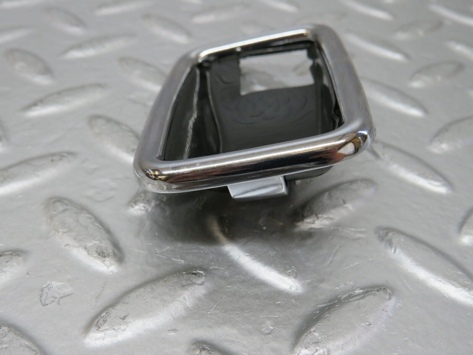 25575 Mercedes-Benz W123 200 Door Handle Surround Right 1087660611