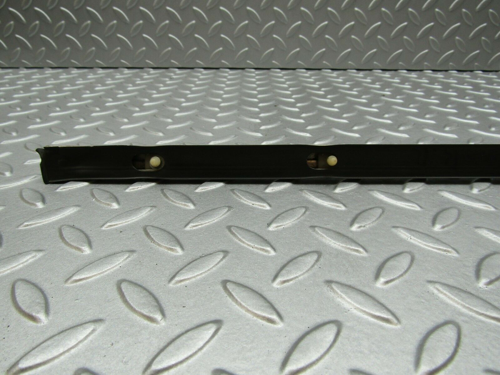 3337 Mercedes-Benz W115 220D Centre Door Chrome Trim Rear Right