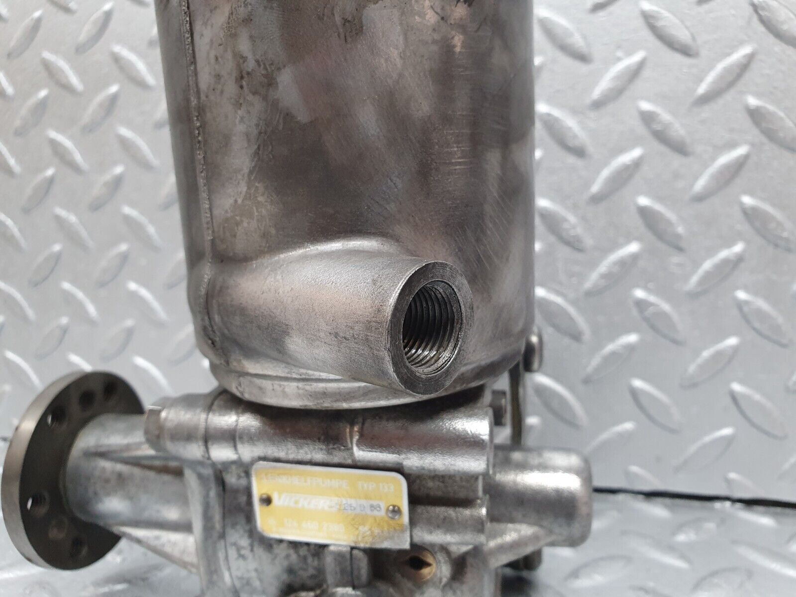 41444 Mercedes-Benz W124 200E Power Steering Pump 1244602380