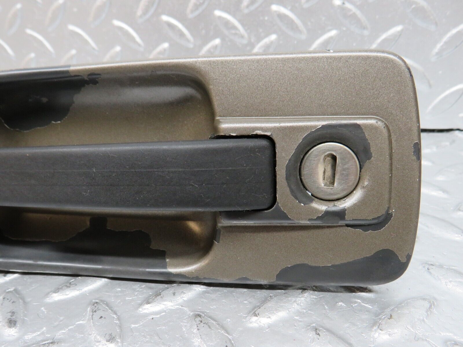 34398 Mercedes-Benz C126 380SEC Coupe Right Exterior Door Handle No Key