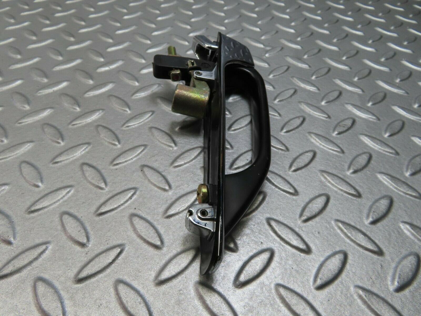 8237 Mercedes-Benz W123 Exterior Chrome Door Handle Rear Right 1237600359