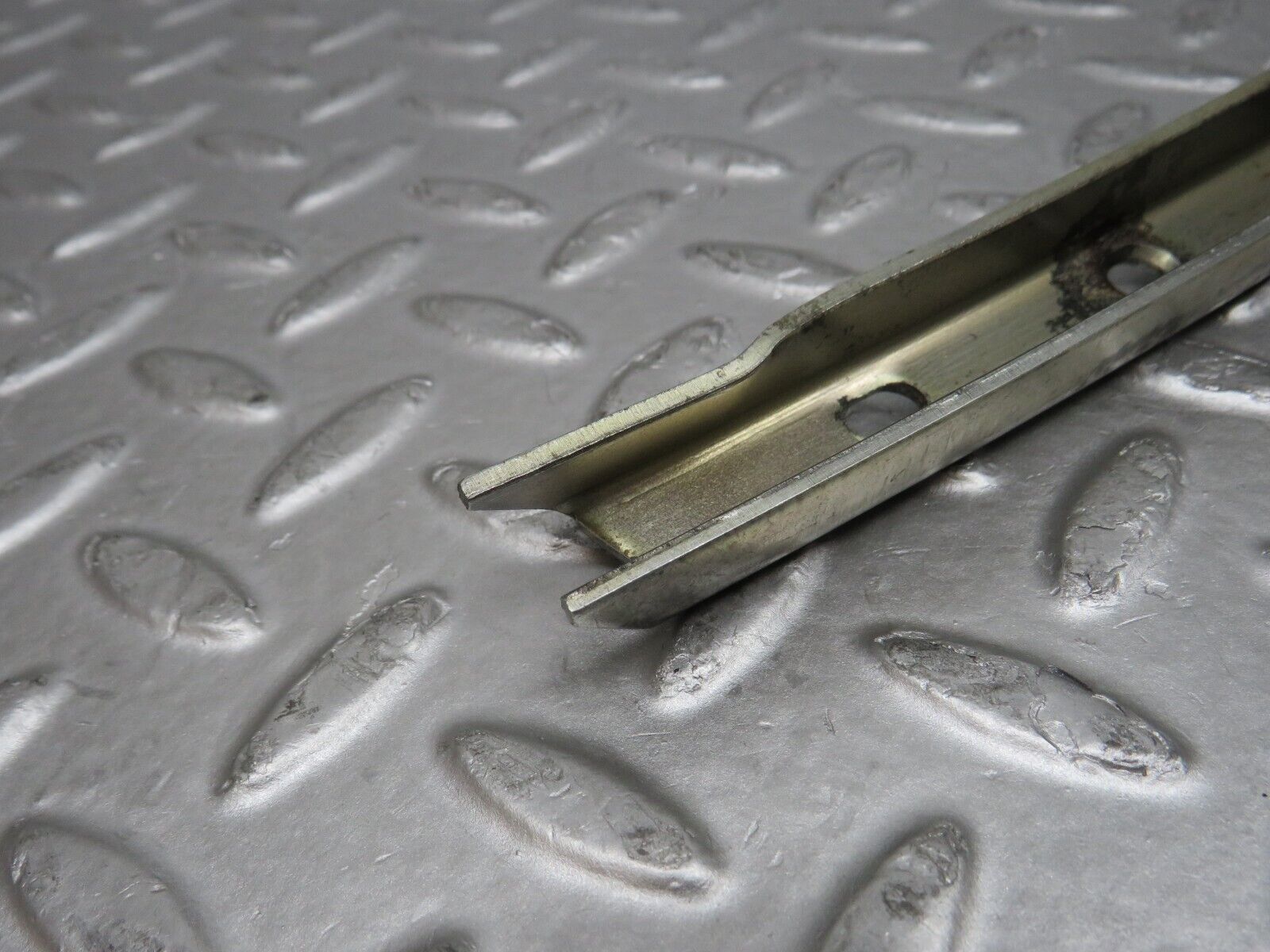 37802 Mercedes-Benz A124 320E Cabriolet Front Left Window Channel