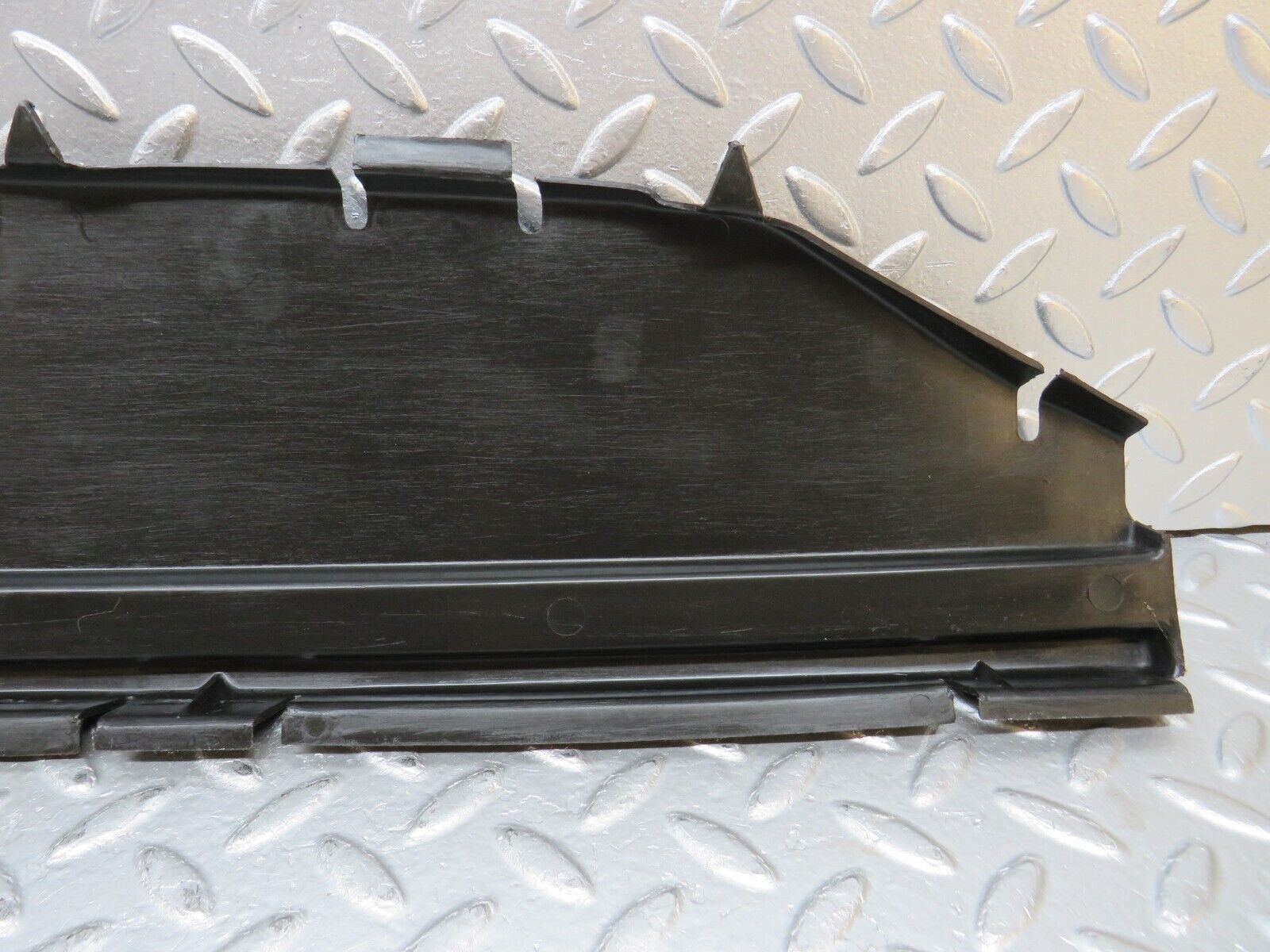 31873 Mercedes-Benz W201 190LE 1.8L Sunroof Cable Slide Cover 2017820156