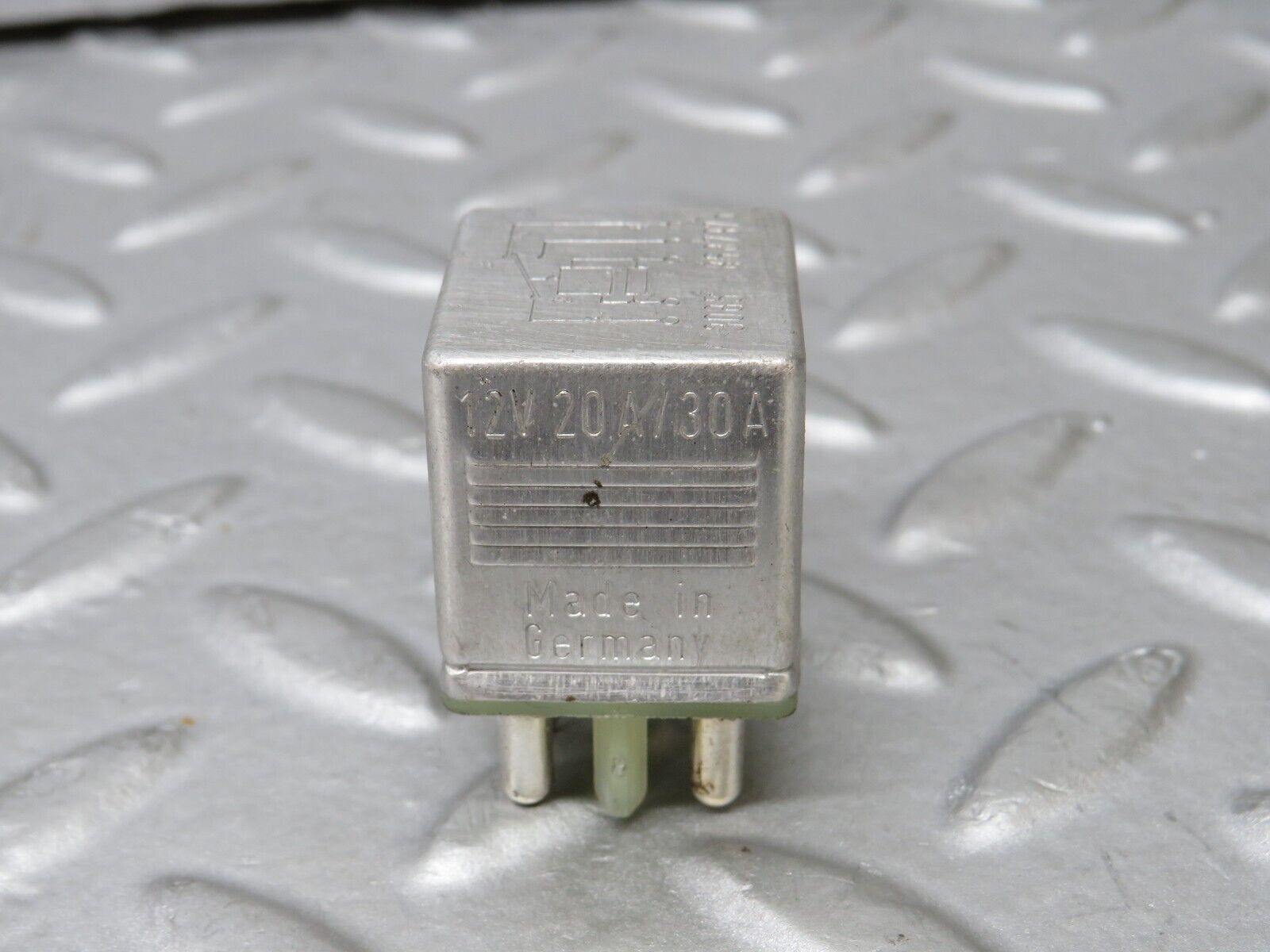 36903 Mercedes-Benz C126 420SEC Coupe Multi Purpose Relay 0015420219