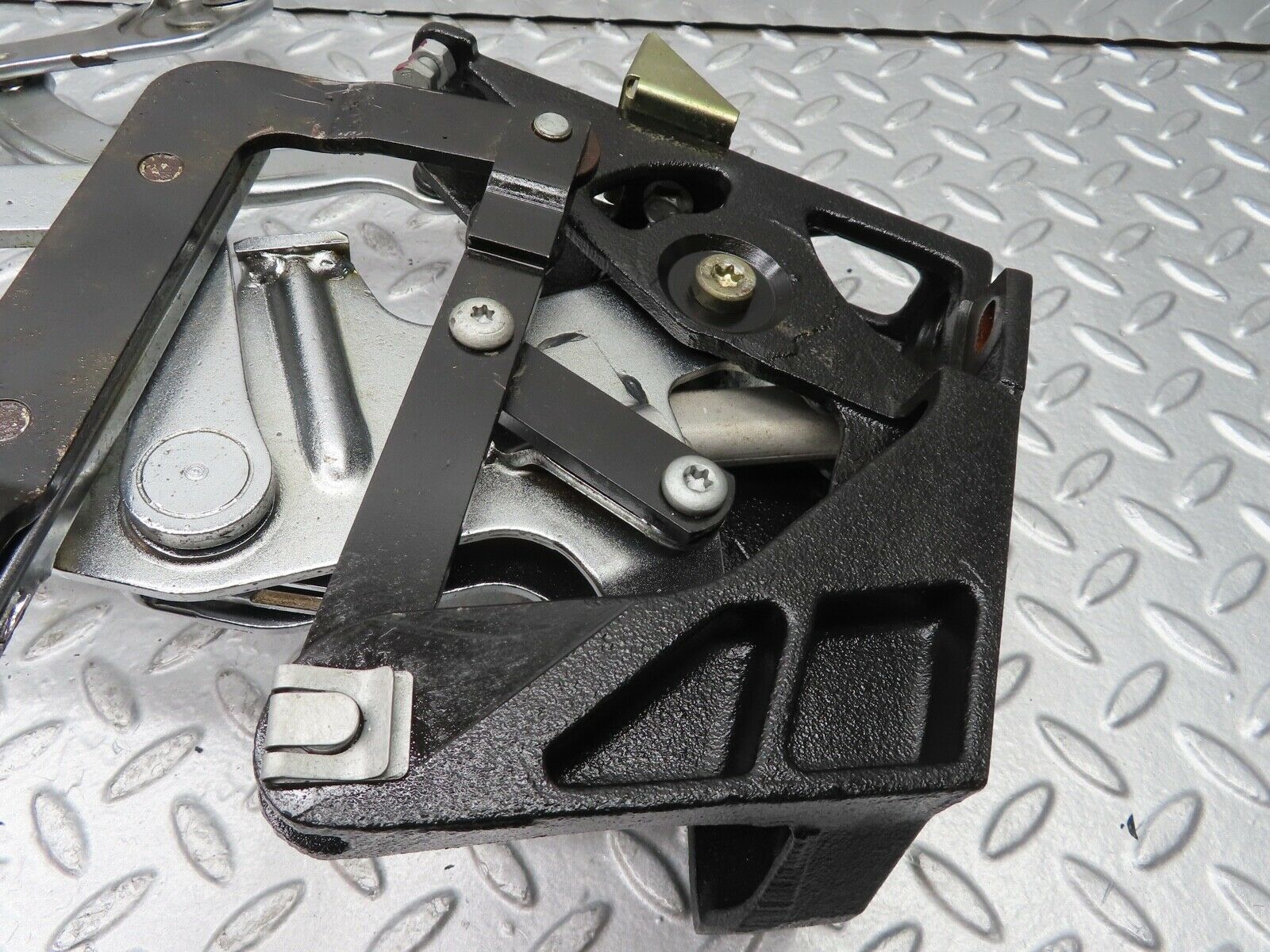 20159 Mercedes-Benz R129 300SL Coupe Soft Top Frame Base Right Side 1297741230