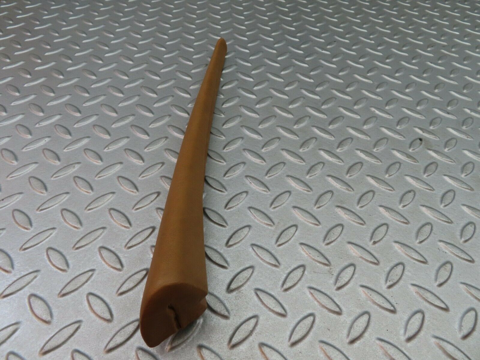 6037 Mercedes-Benz W126 380SE Front Right Door Panel Cover