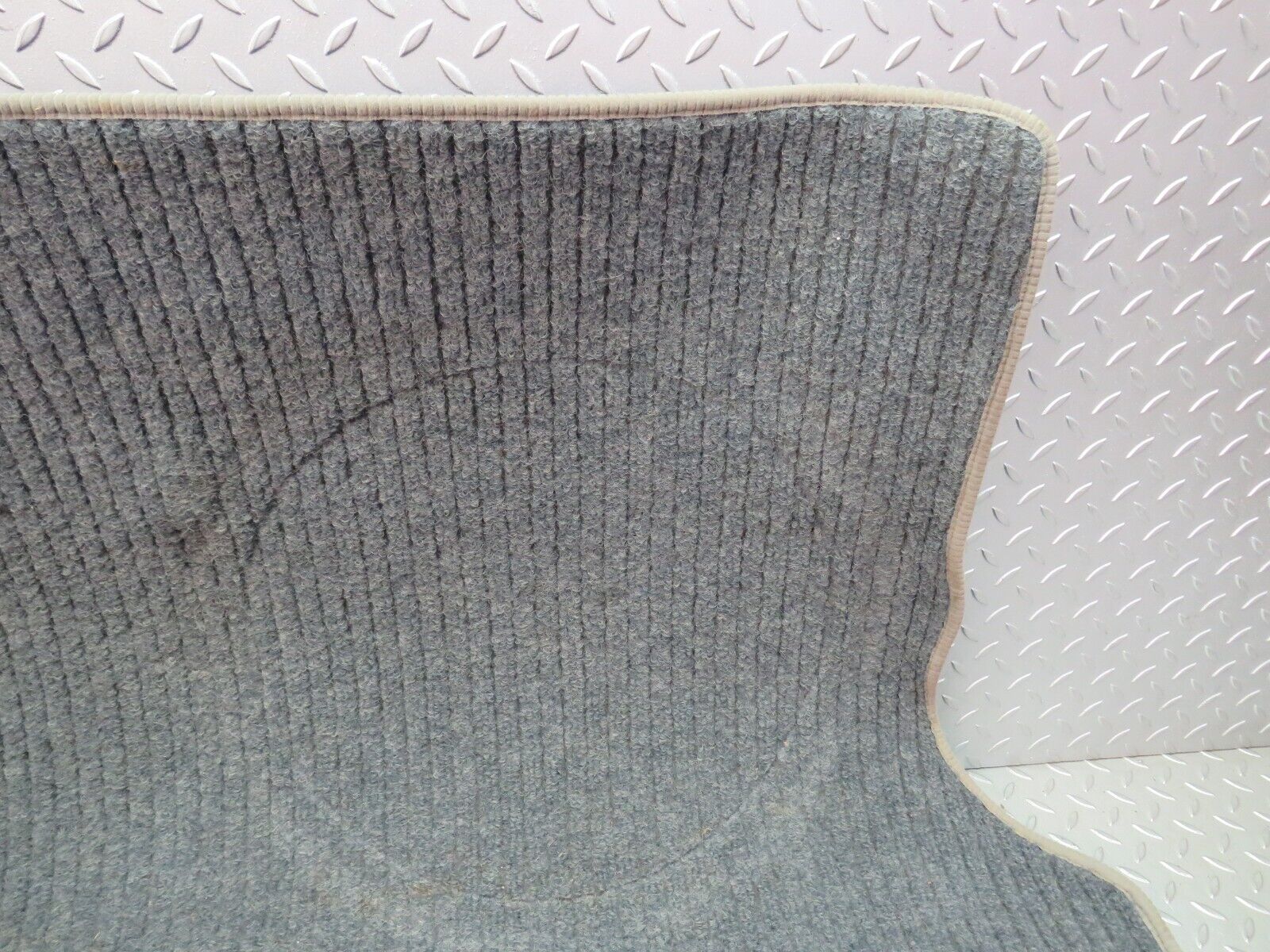 32345 Mercedes-Benz S124 300TE Wagon Trunk Floor Carpet Grey