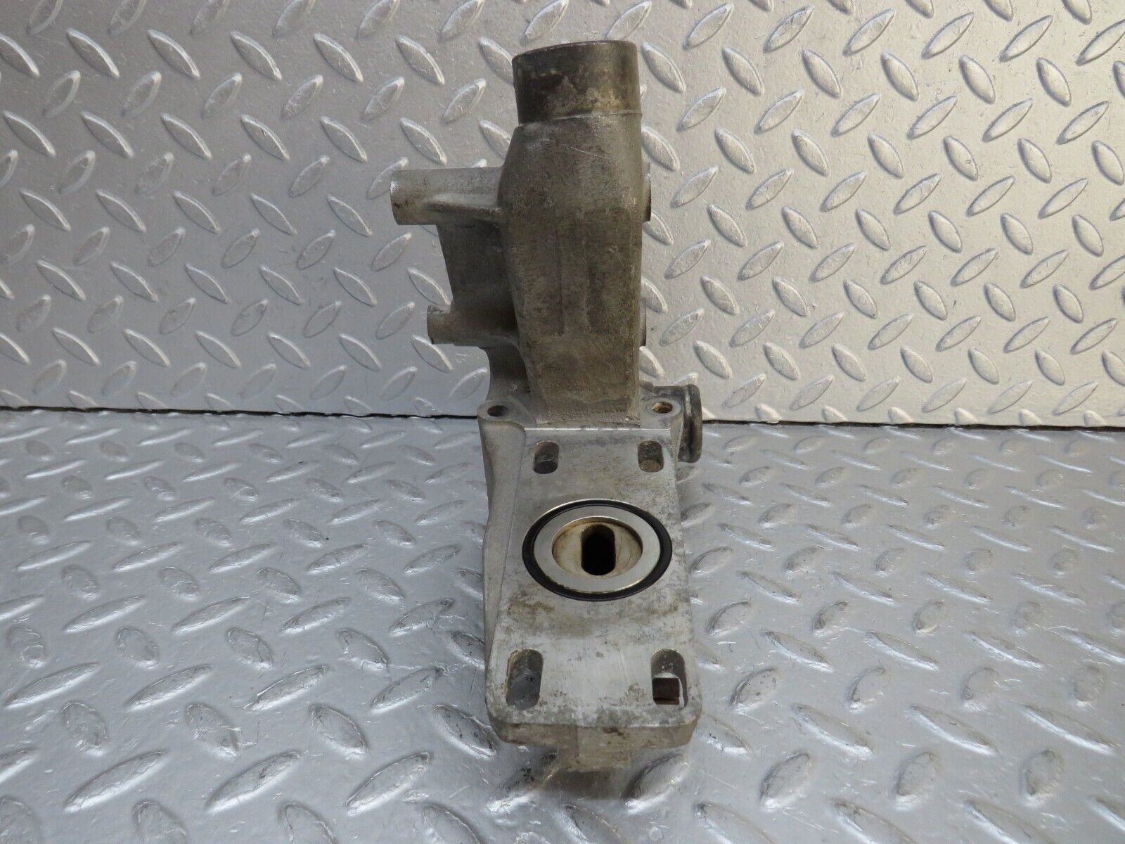 37589 Mercedes-Benz W109 300SEL Air Suspension Compressor Bracket 1161311335