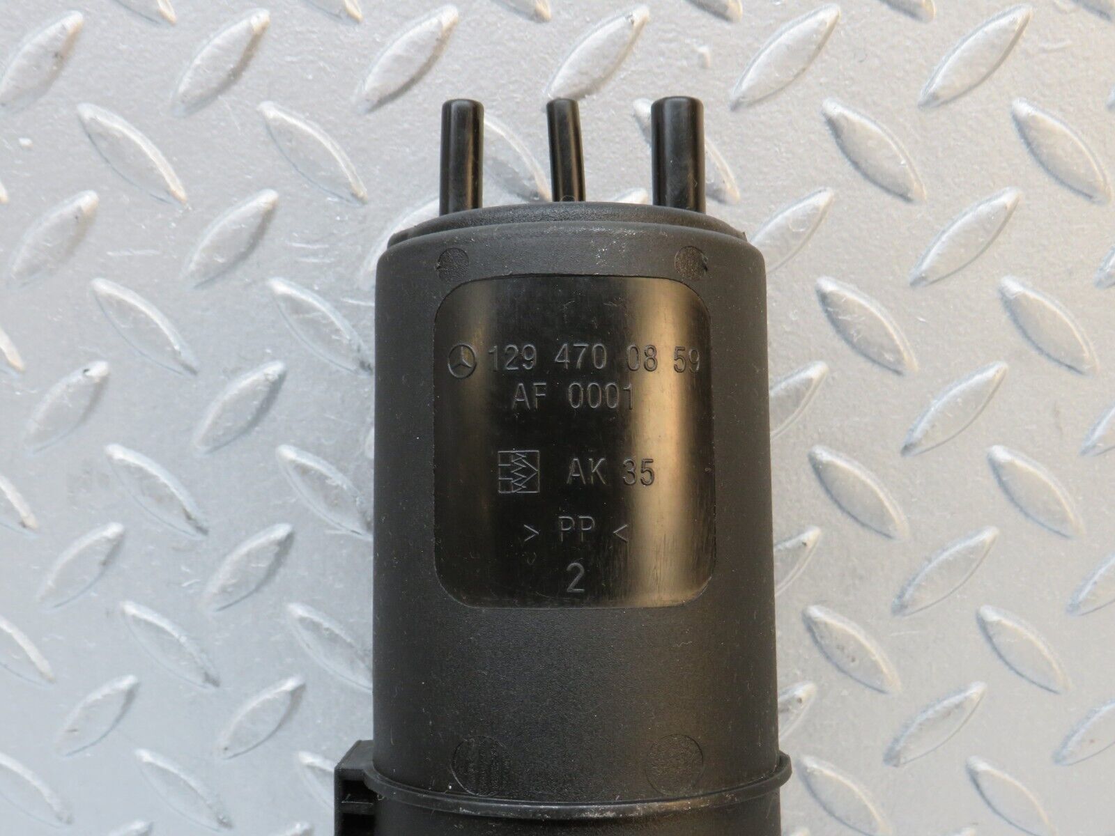 39392 Mercedes-Benz R129 320SL Coupe Fuel Charcoal Filter Canister 1294700859