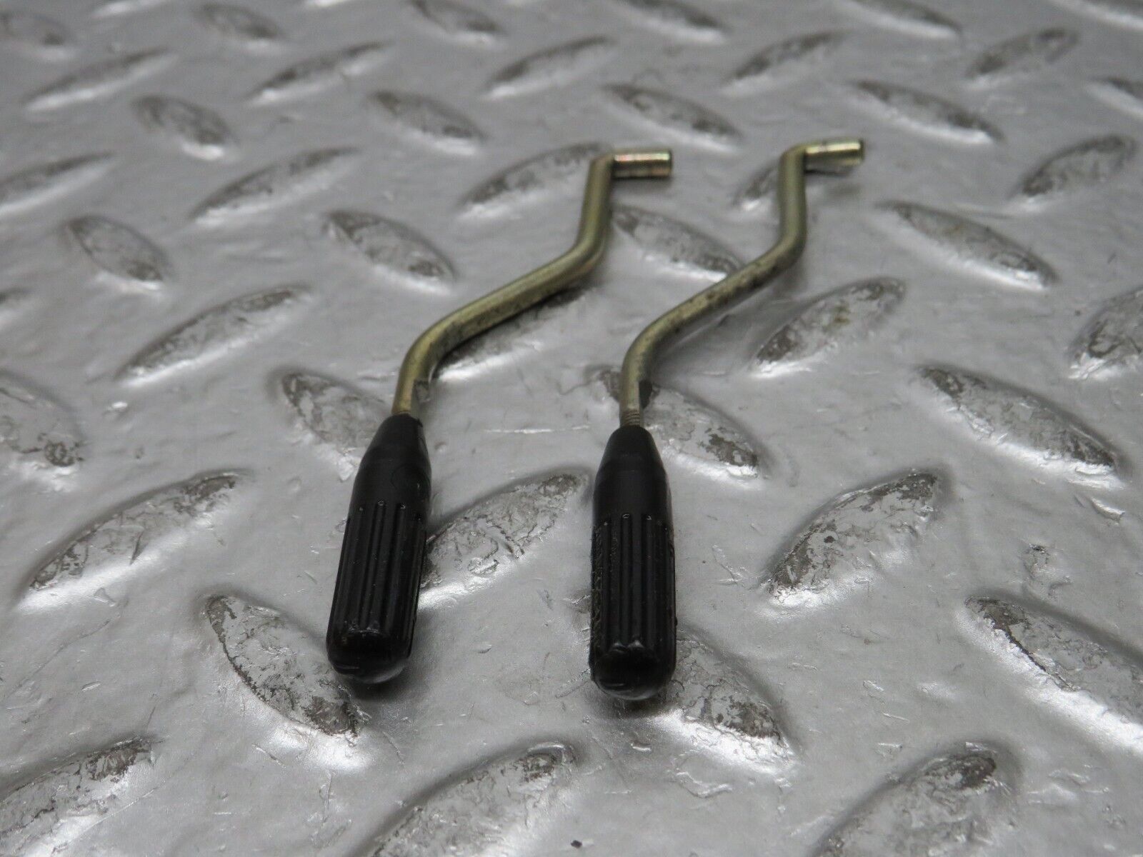 27180 Mercedes-Benz W123 280E Front Door Lock Knob Pair