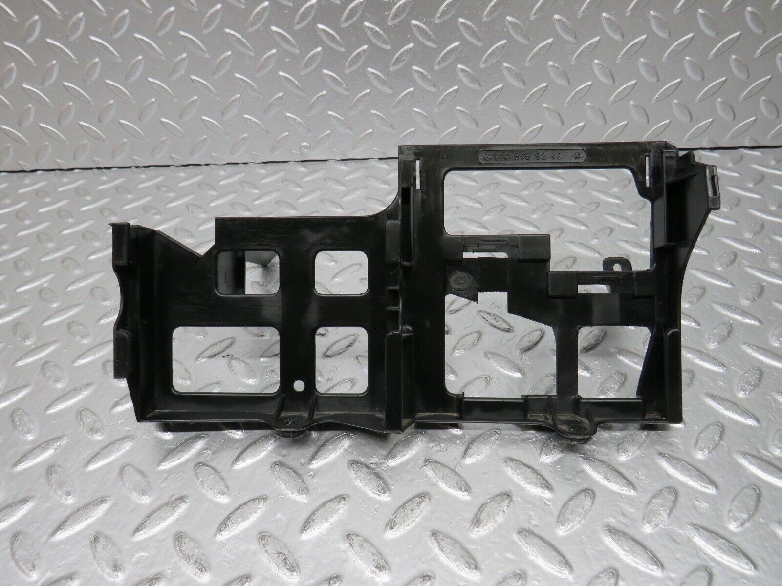 30408 Mercedes-Benz W124 230E Ecu And Relay Bracket 1245455240