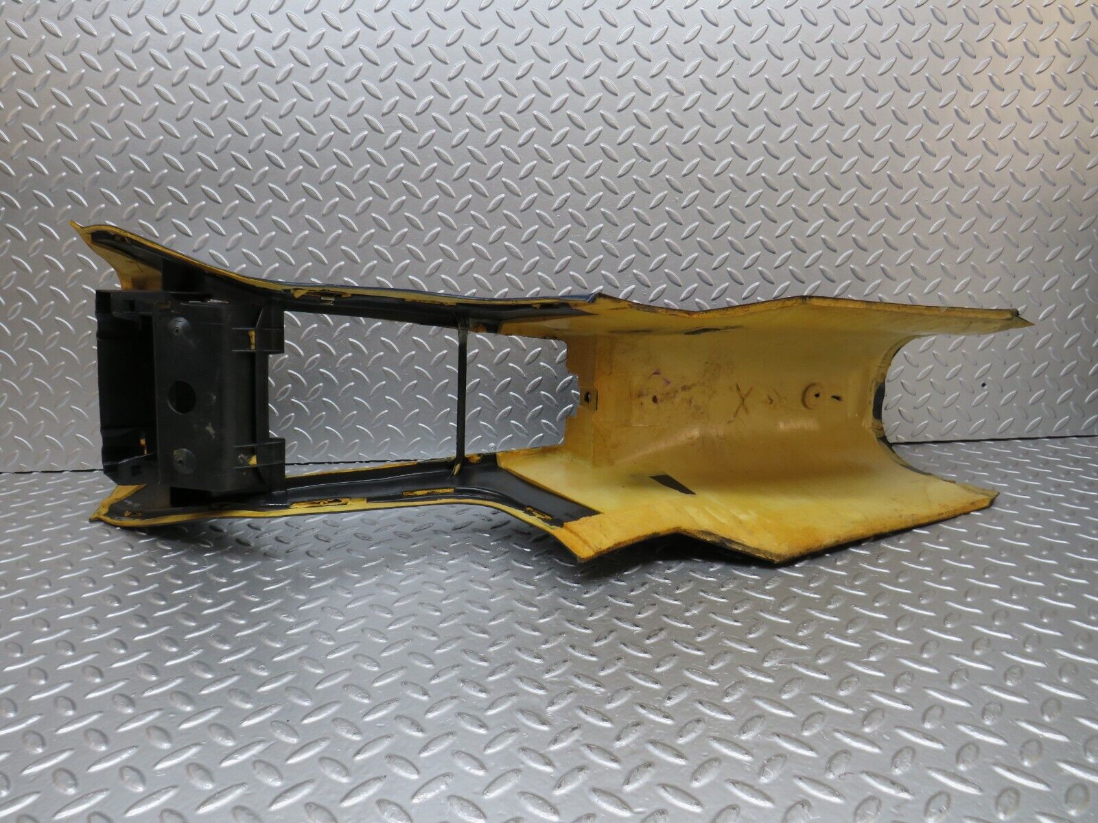 31925 Mercedes-Benz W123 230E Centre Console Blue