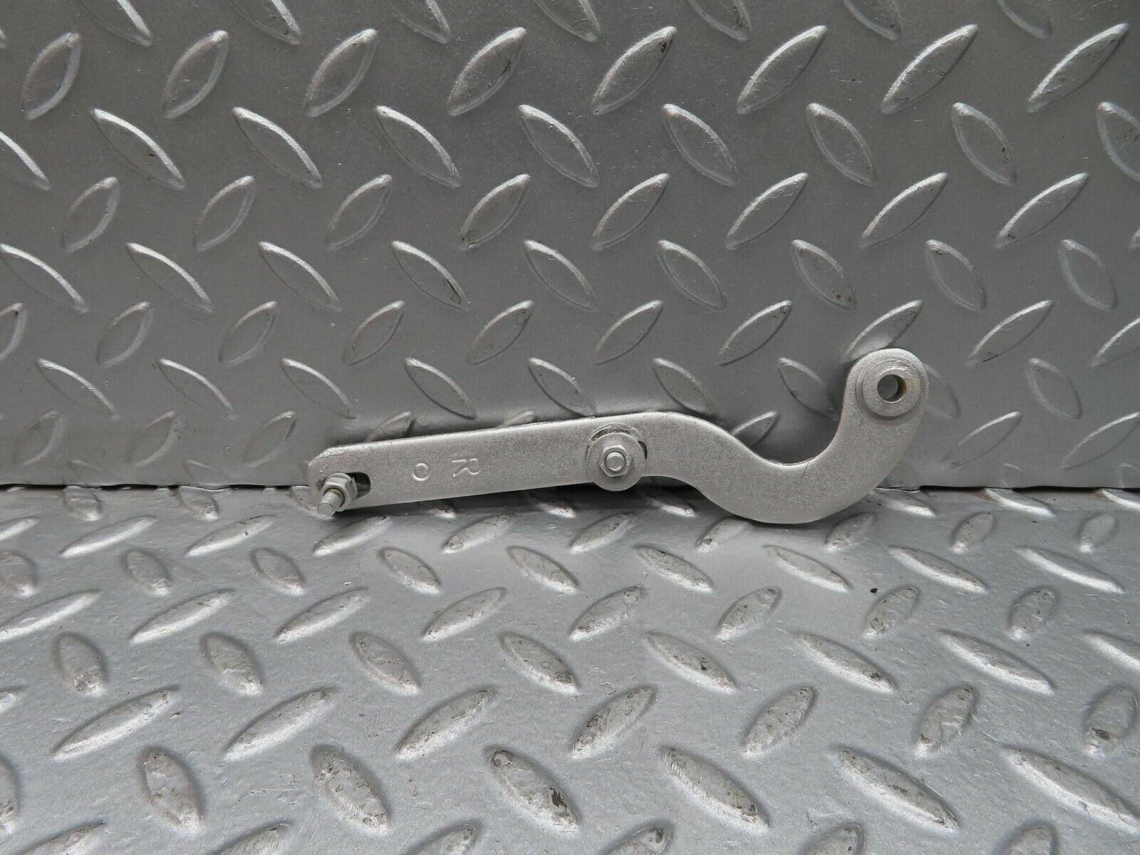 12289 Mercedes-Benz W108 280SE 3.5 Bonnet Hinge Support Right Side