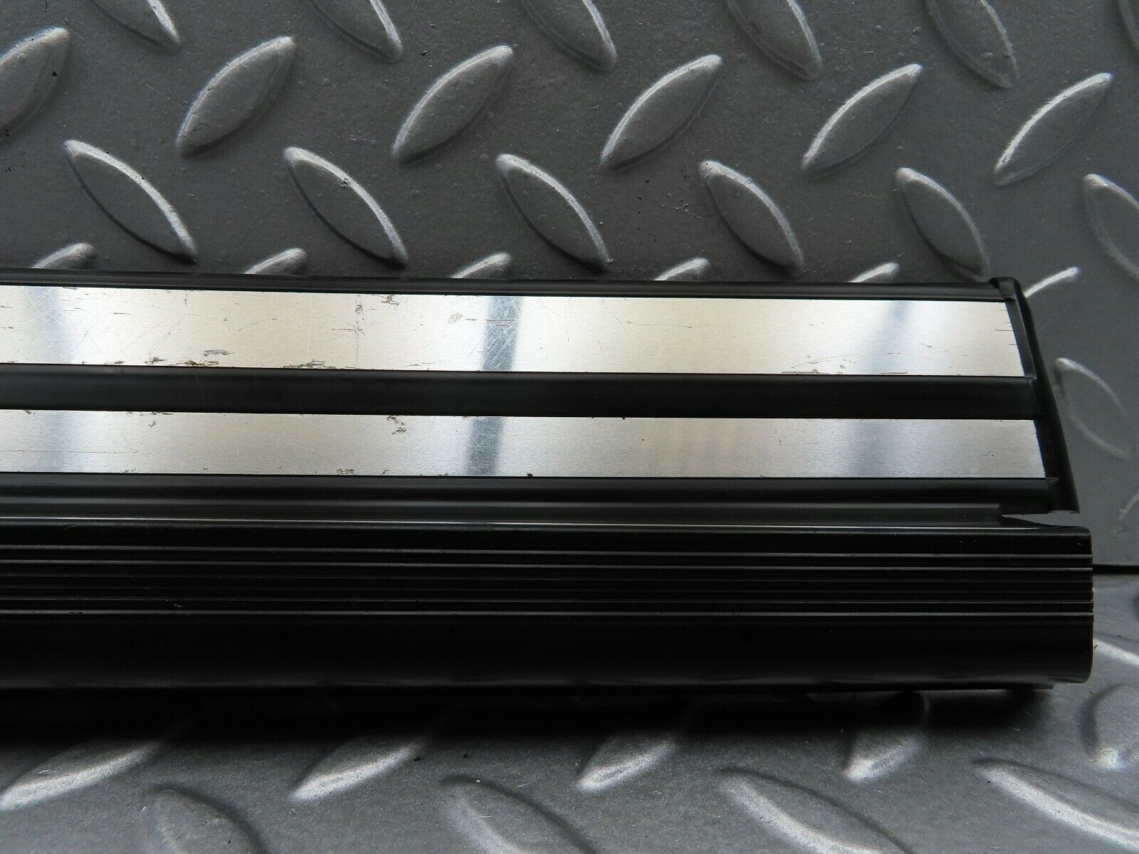 6549 Mercedes-Benz S124 E220 Wagon Rear Left Door Sill Trim