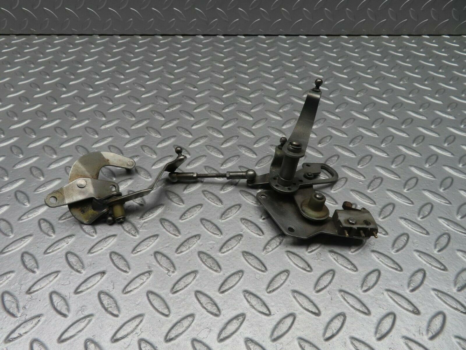 10147 Mercedes-Benz C123 230CE Coupe Throttle Linkage