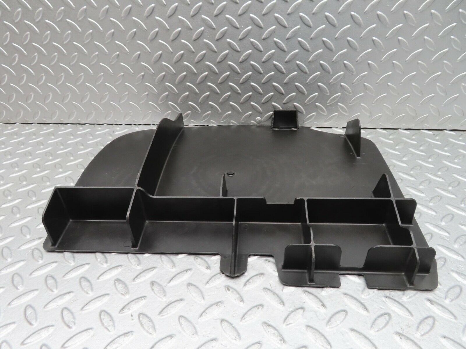 15044 Mercedes-Benz W140 S320 Front Left Floor Cable Channel Cover 2016841137