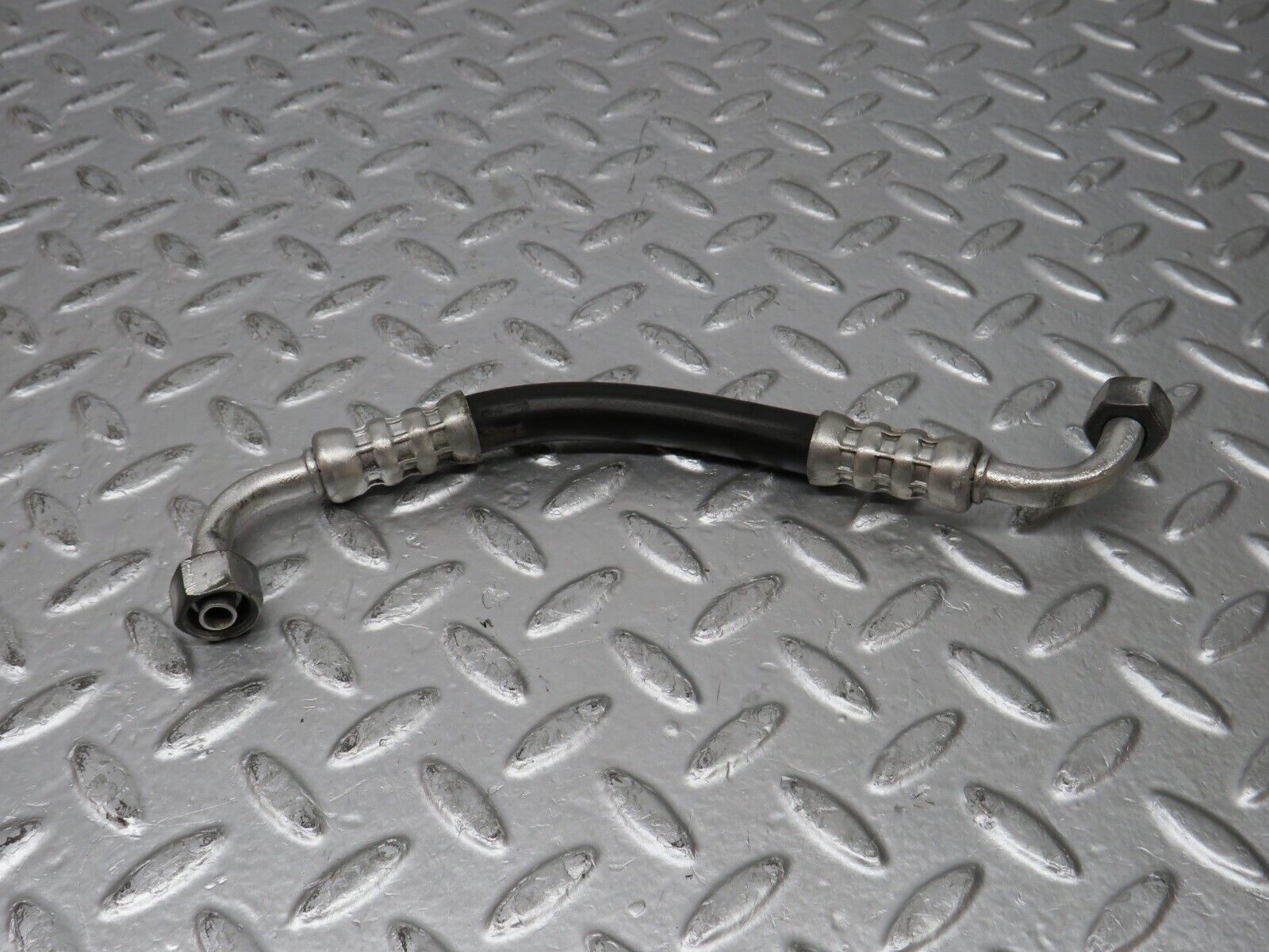 31315 Mercedes-Benz S124 Wagon 220TE Wagon Air Conditioning Hose Pipe