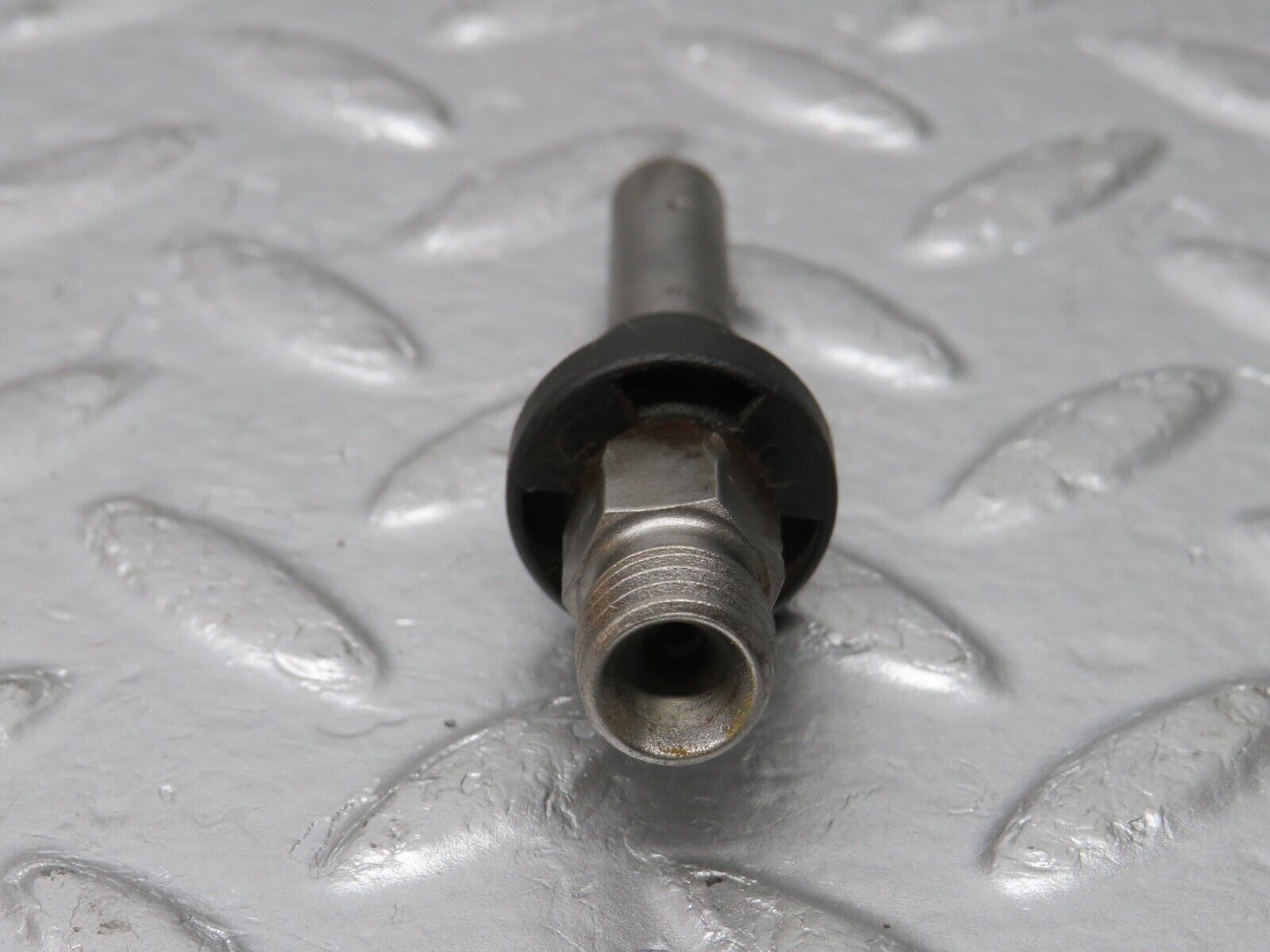 32703 Mercedes-Benz S124 300TE Wagon Fuel Injector Bosch 0437502010