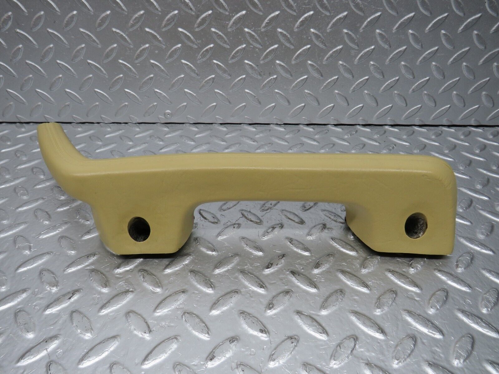 33670 Mercedes-Benz W123 280E Rear Right Interior Door Handle Beige 1239701801