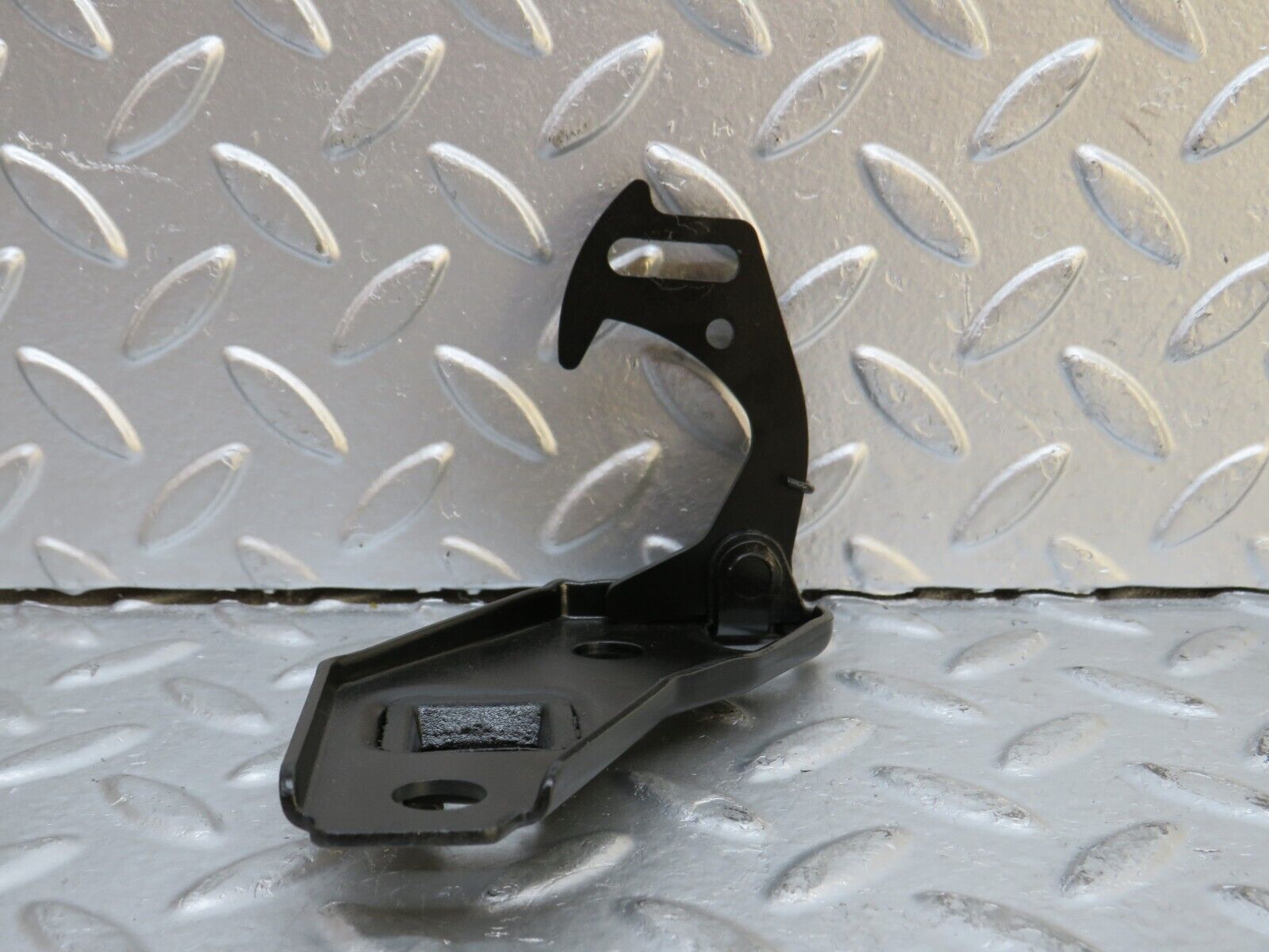 29434 Mercedes-Benz W124 230E Bonnet Release Latch 1248800360