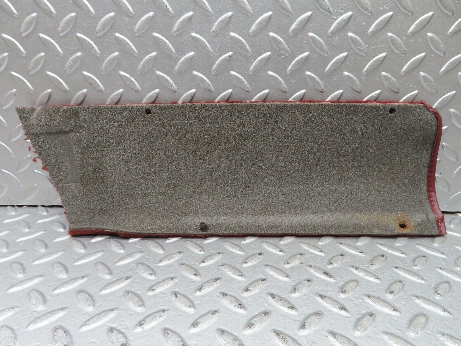 21600 Mercedes-Benz W126 300SE Front Right Door Sill Carpet Burgundy Red