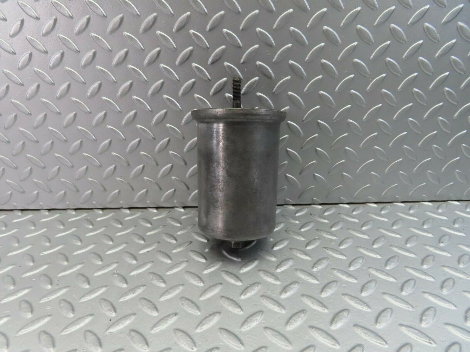 9856 Mercedes-Benz C123 280CE Coupe Oil Filter Housing