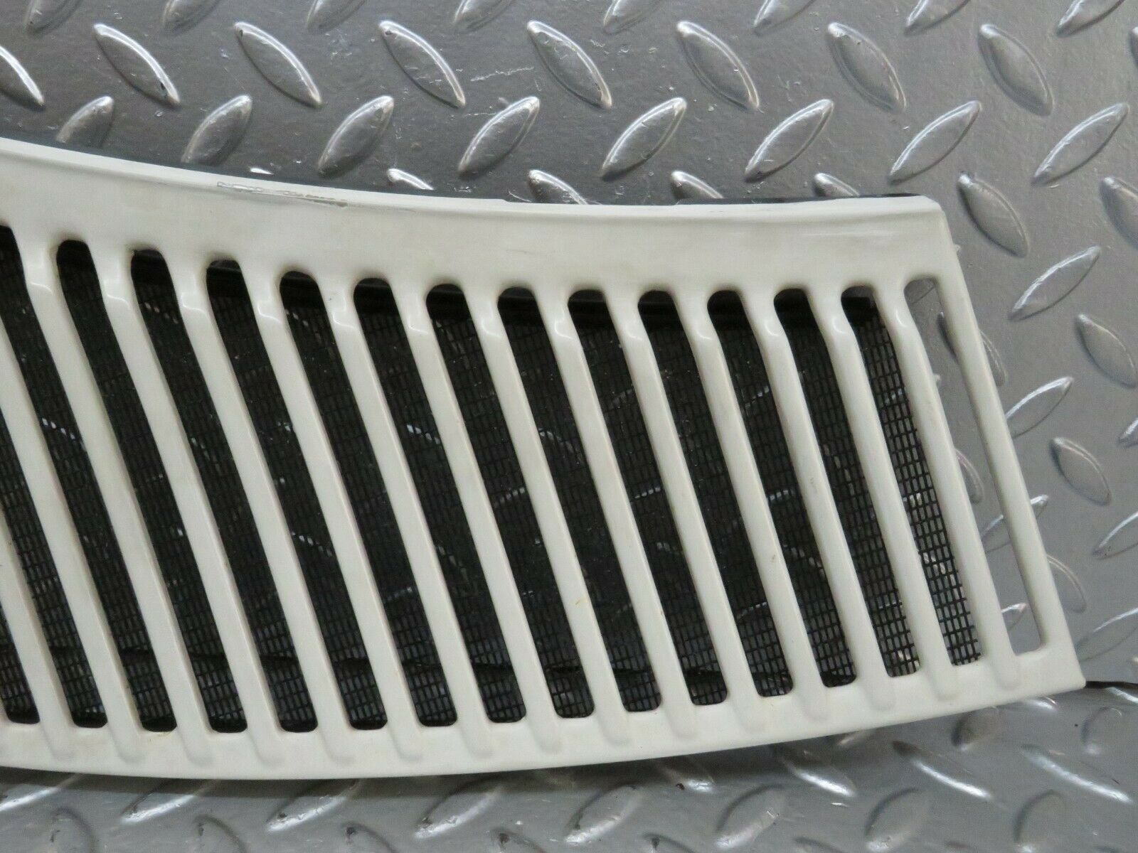 23740 Mercedes-Benz C107 450SLC Coupe Air Intake Grill Right Side