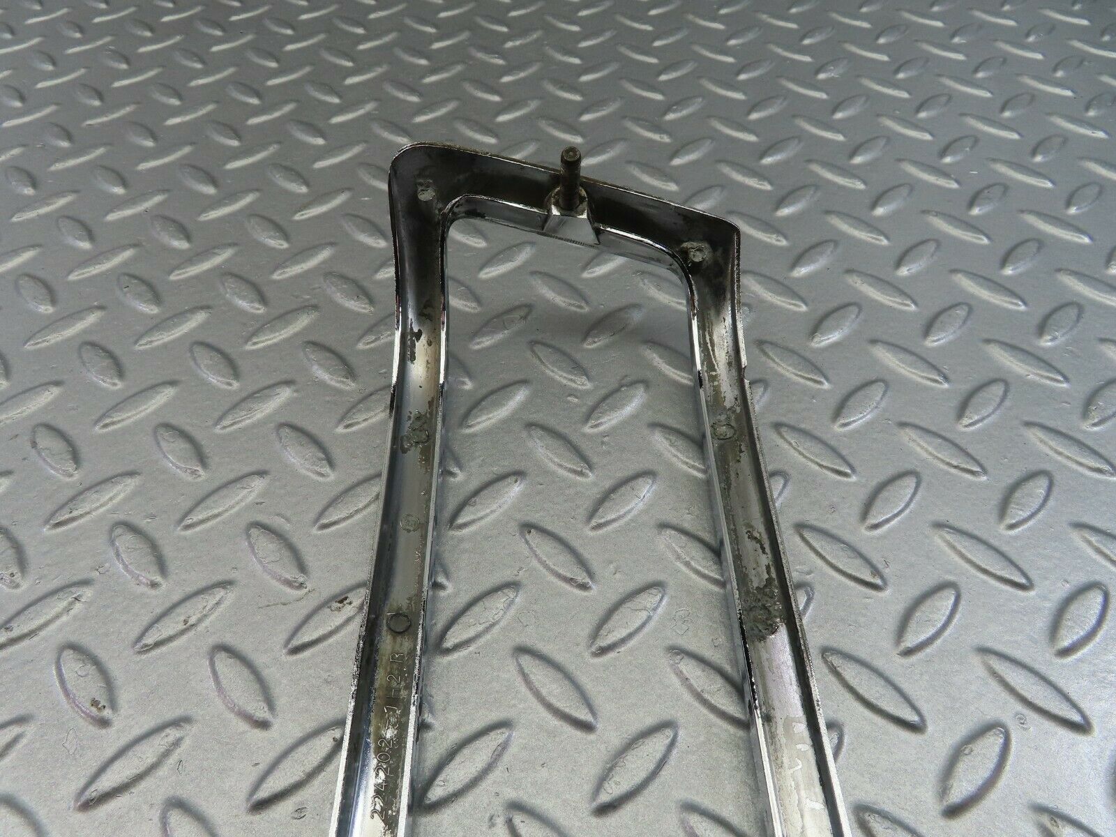 8842 Mercedes-Benz W108 Tail Light Chrome Frame Right 1088260259