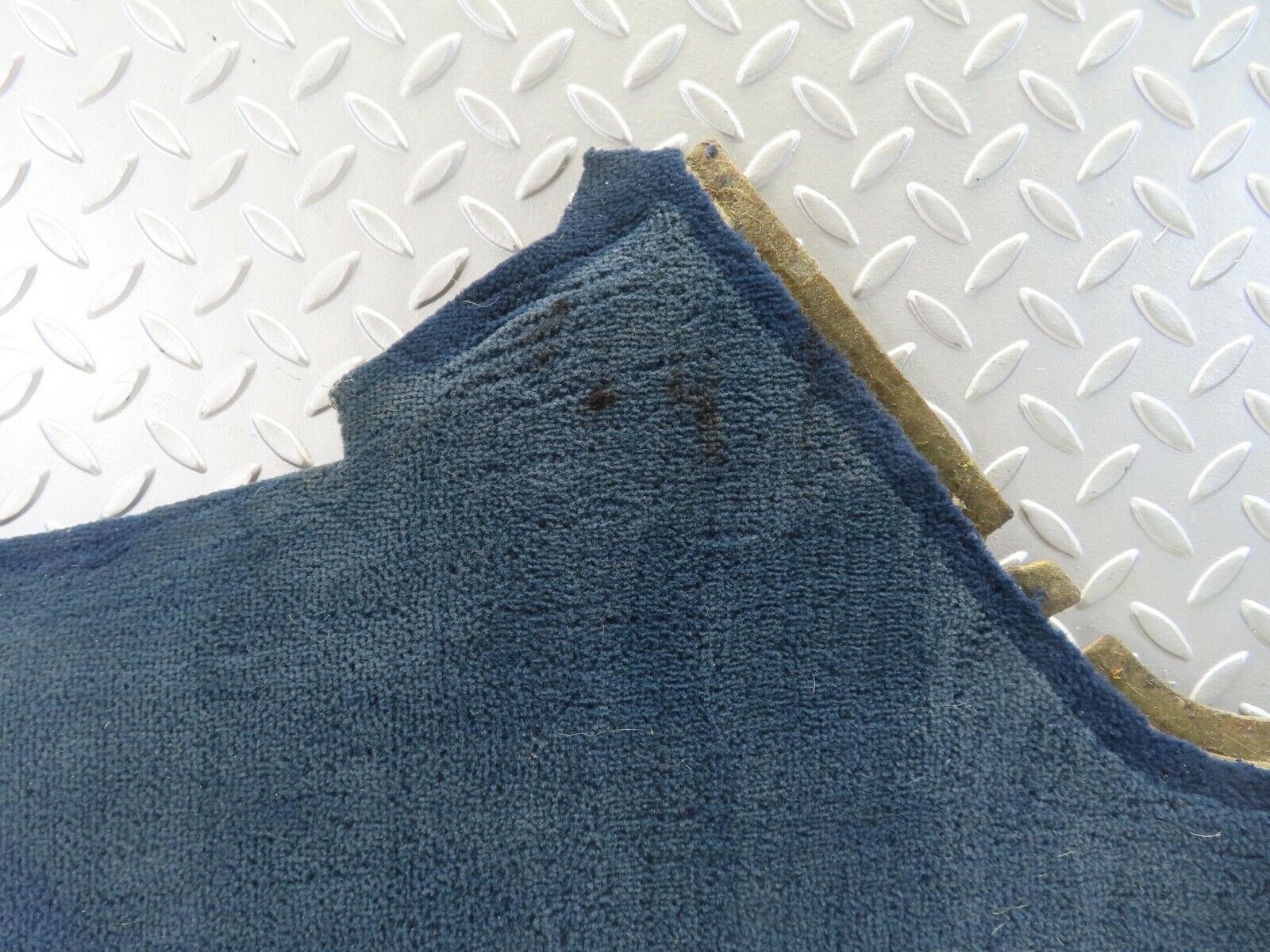 11602 Mercedes-Benz C123 230CE Coupe Centre Console Carpet Blue Left Side