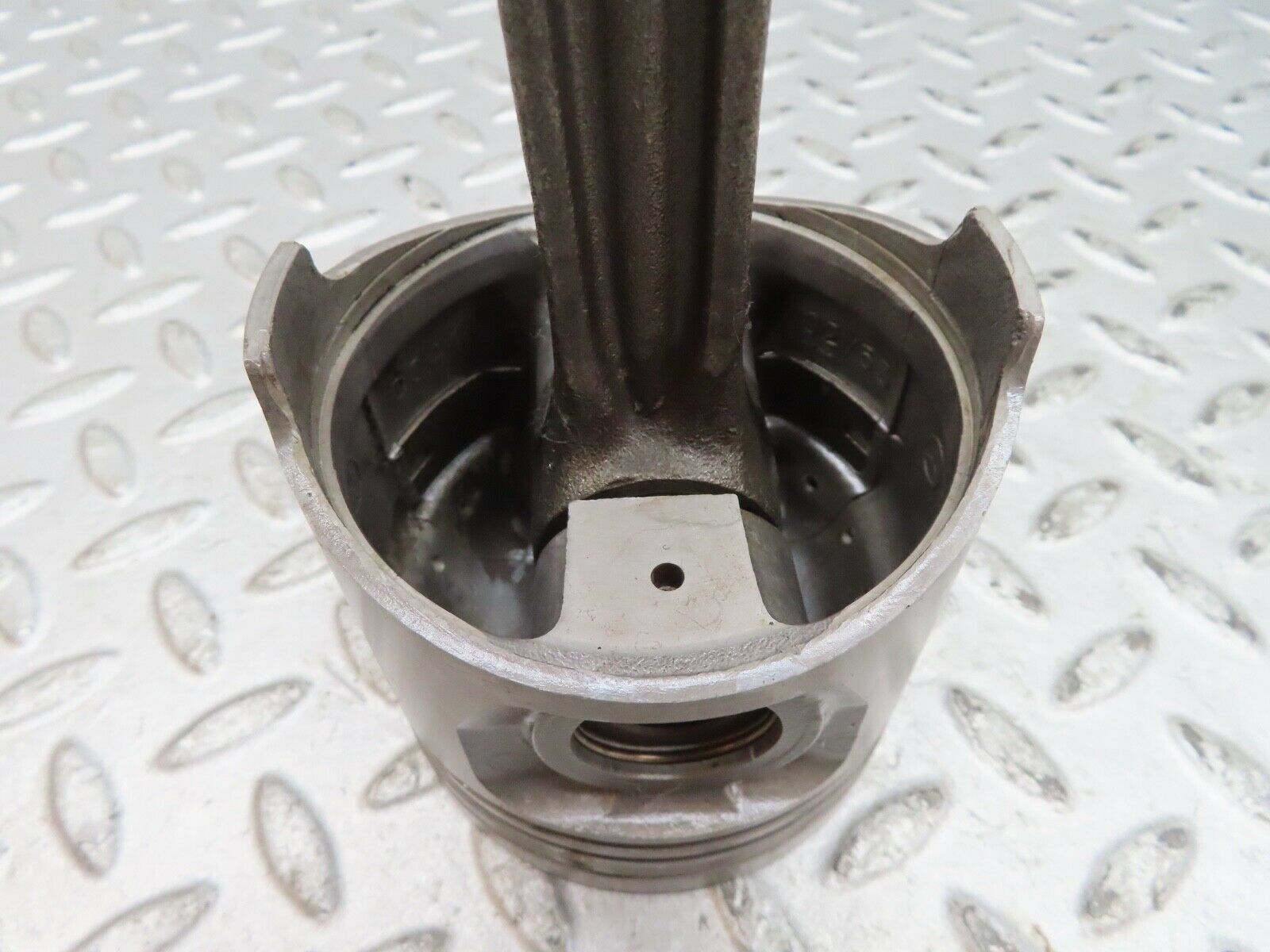 17860 Mercedes-Benz W116 450SEL Piston With Connecting Rod 91.99 mm