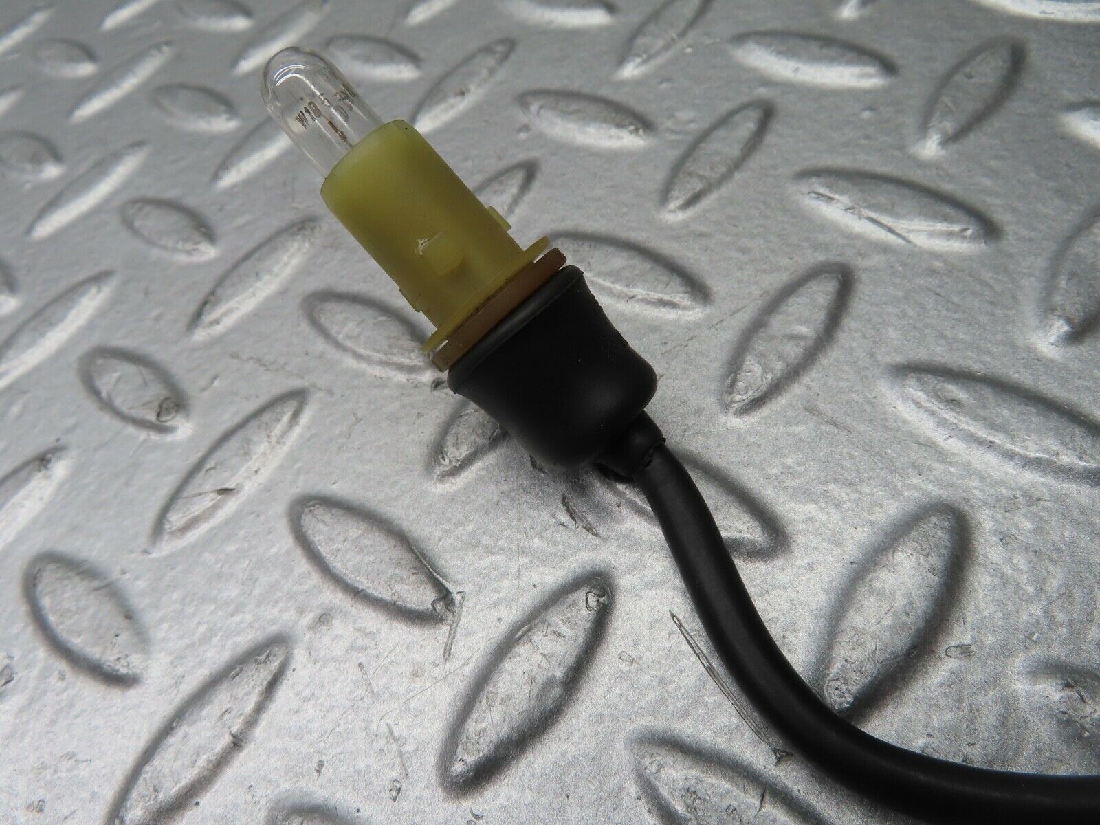 21610 Mercedes-Benz W126 300SE Front Wing Indicator Cable Wire 1249971881