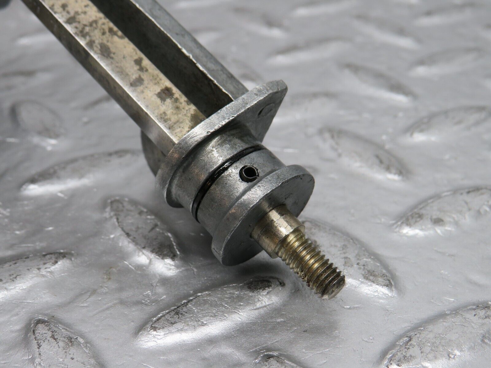 32276 Mercedes-Benz C107 350SLC Coupe Coupe Heater Control Mechanism