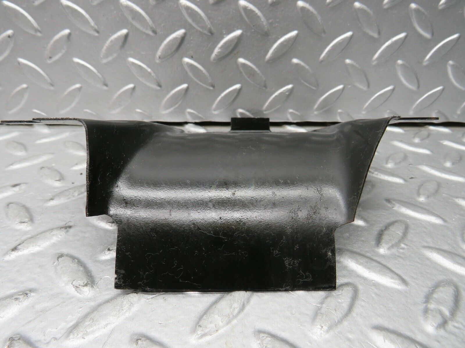 21776 Mercedes-Benz W126 300SE Rear Cable Channel Pair