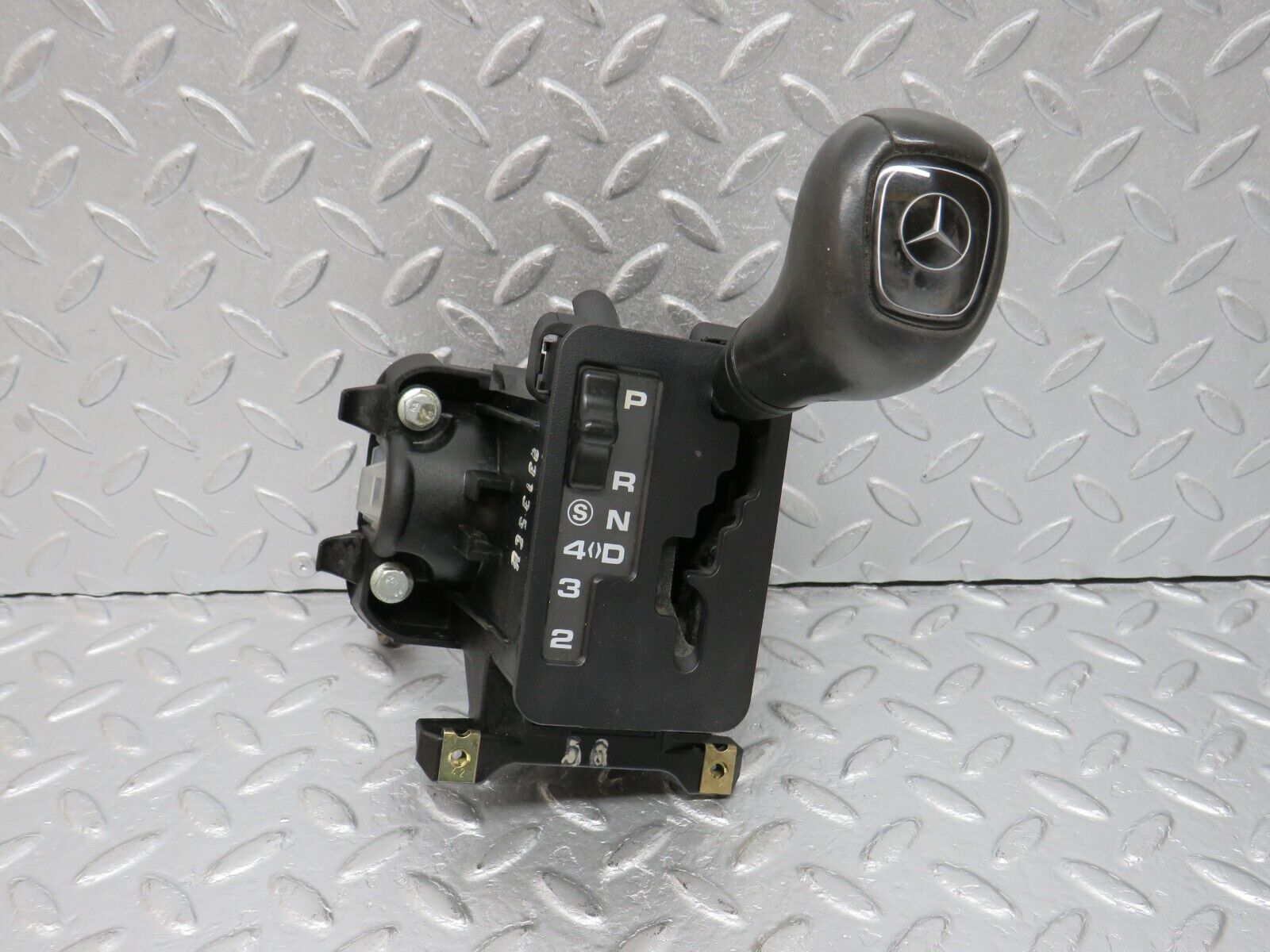 39398 Mercedes-Benz R129 320SL Coupe Automatic Gear Selector 1292670637 2012670480