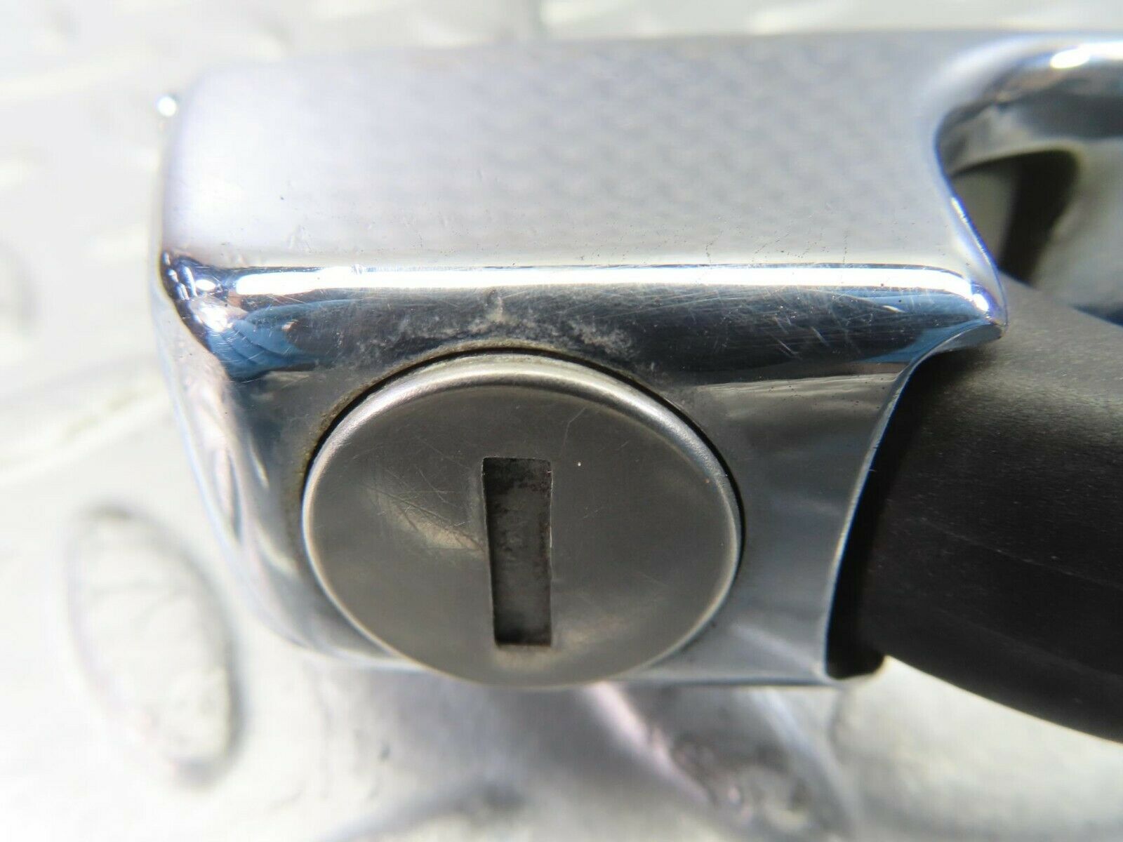 10113 Mercedes-Benz C123 230CE Coupe Exterior Chrome Door Handle No Key