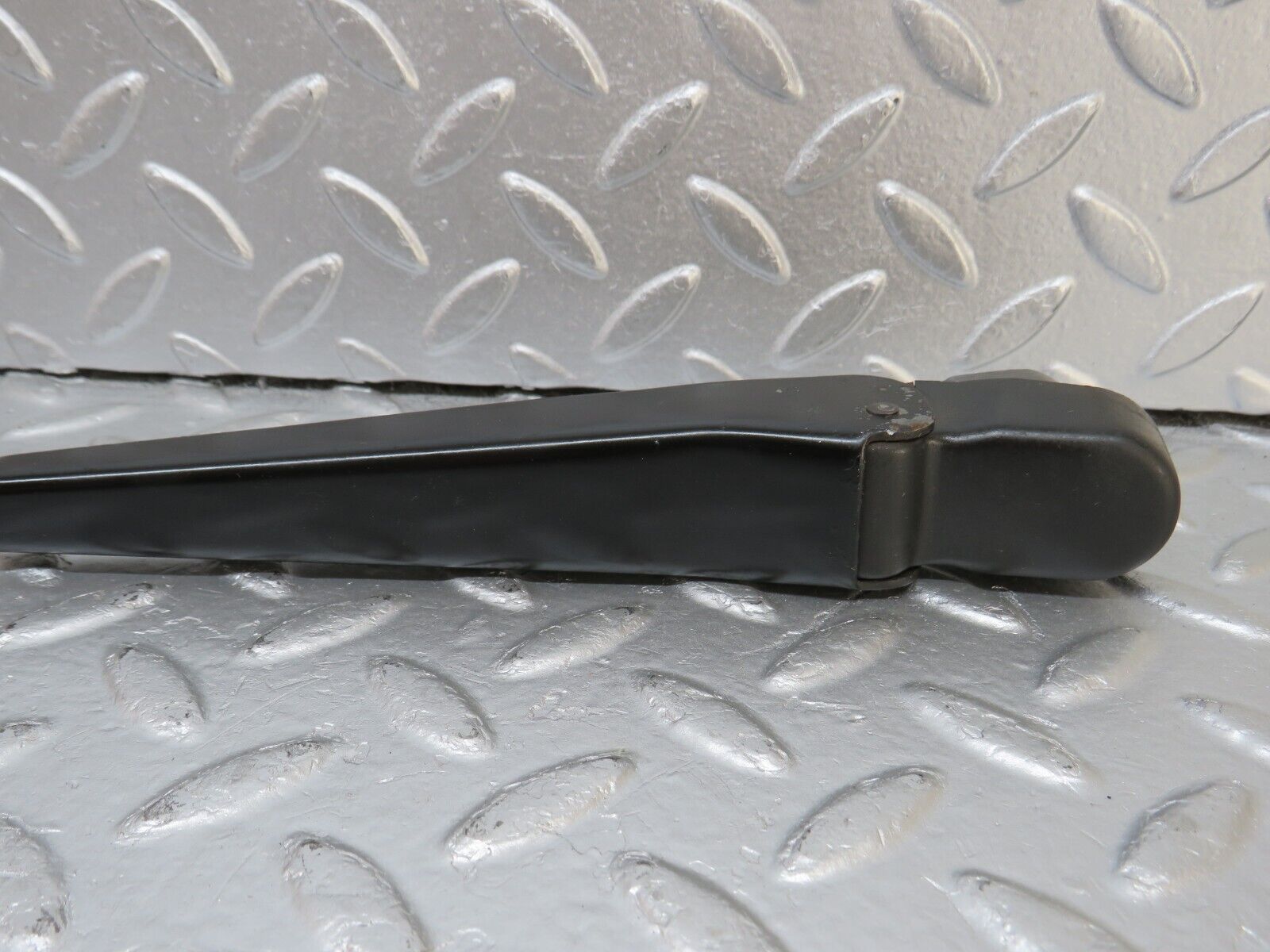 34523 Mercedes-Benz C126 380SEC Coupe Windscreen Wiper Arm Bosch Right Side