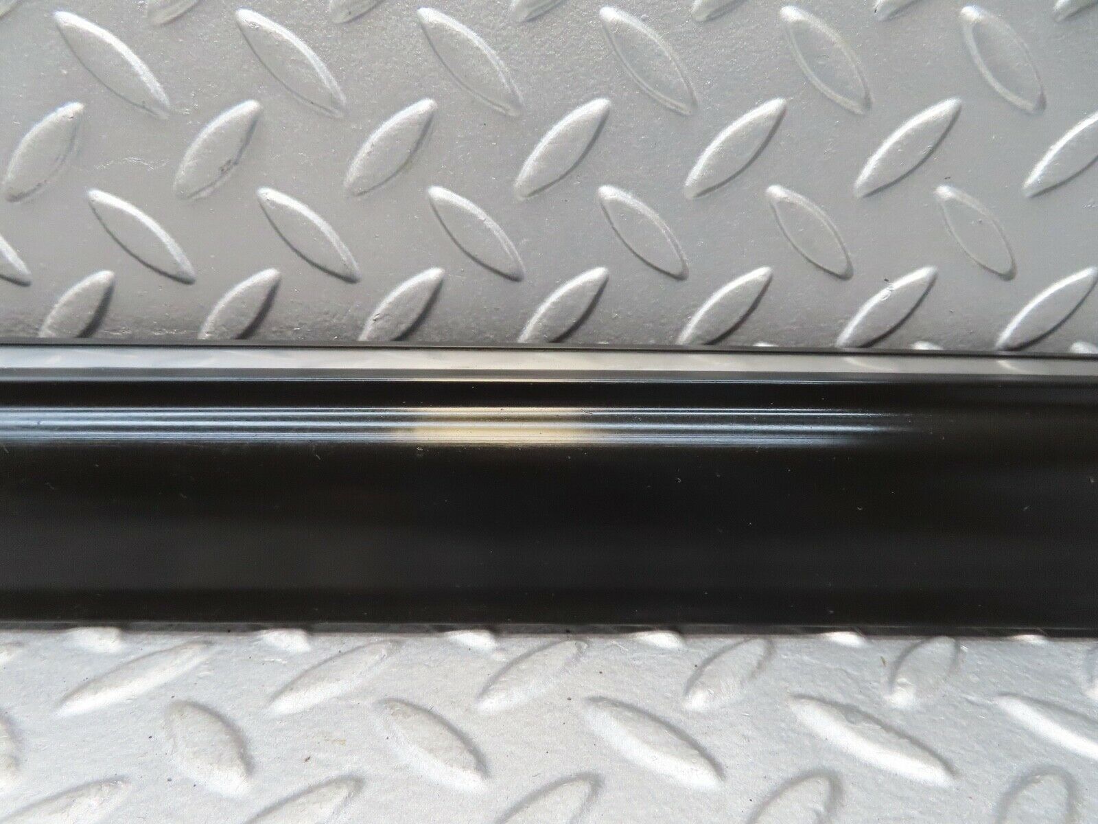 16860 Mercedes-Benz C123 280CE Coupe Right Door Lower Moulding Trim