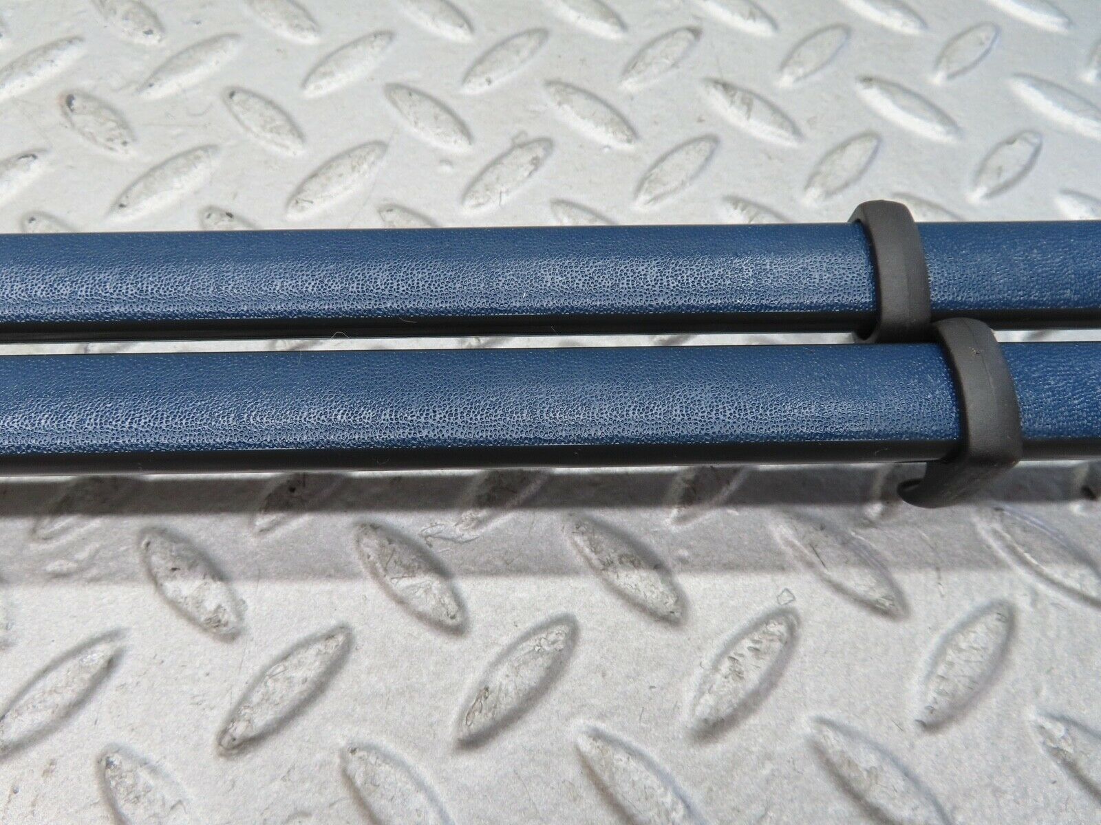 17825 Mercedes-Benz W116 450SEL Interior Roof Grab Handle Set Blue