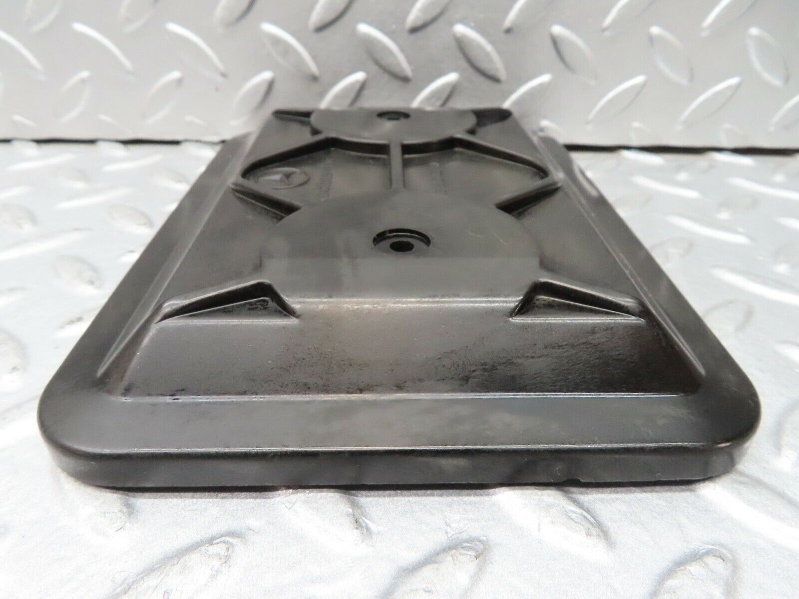 16896 Mercedes-Benz C123 280CE Coupe Fuse Box Cover Lid 1235400082