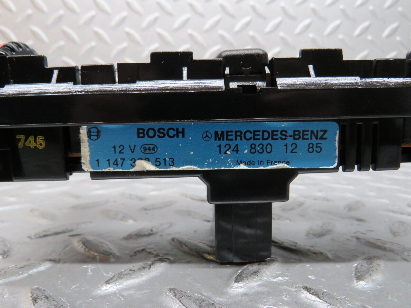 32357 Mercedes-Benz S124 300TE Wagon Heater Control Unit Panel 1248301285