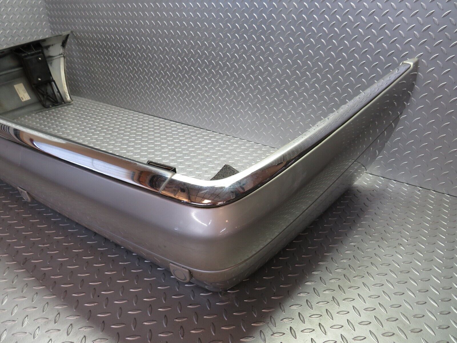 24827 Mercedes-Benz W140 S320 Rear Bumper