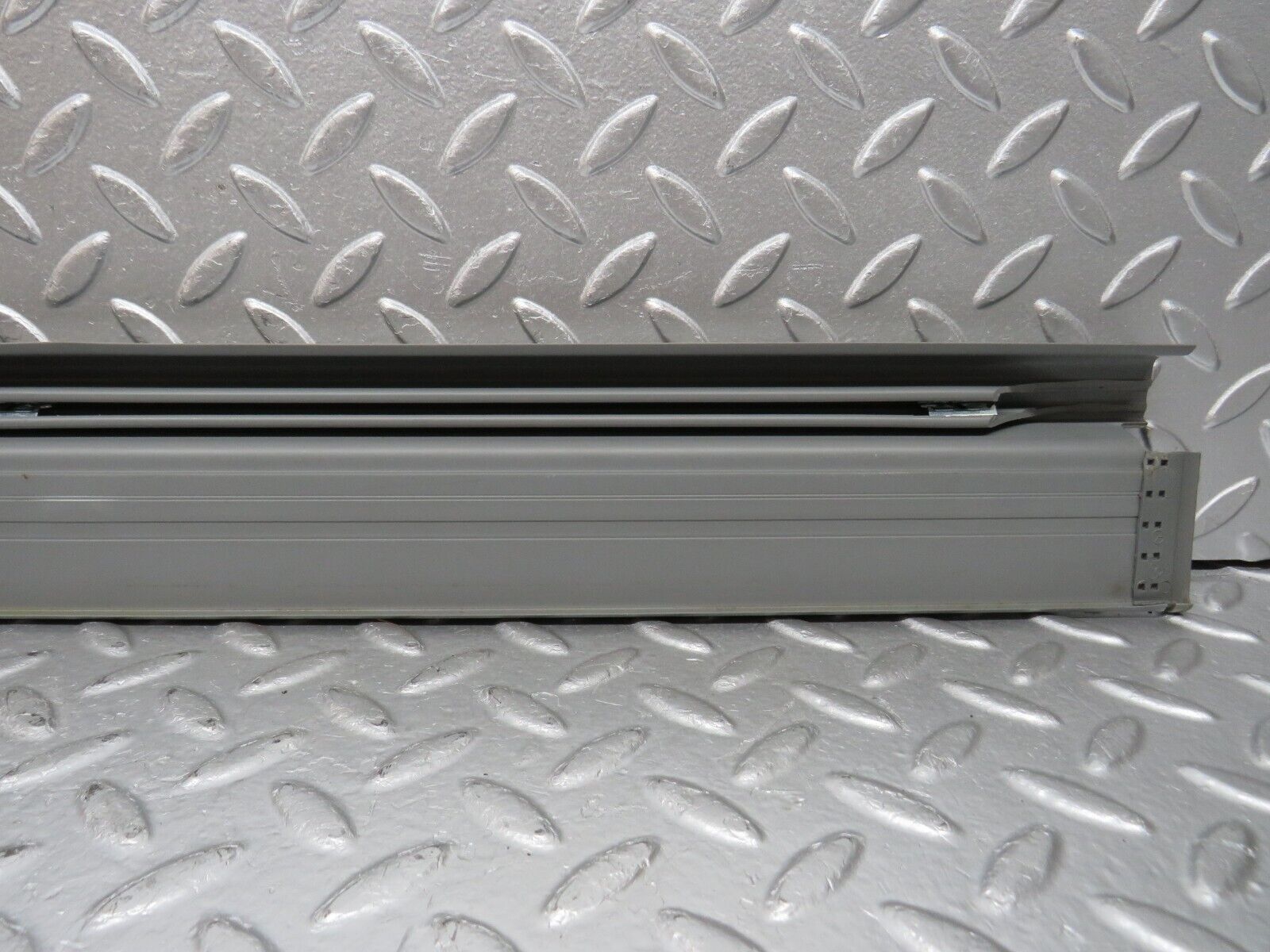 31206 Mercedes-Benz S124 220TE Wagon Front Right Door Sill Trim