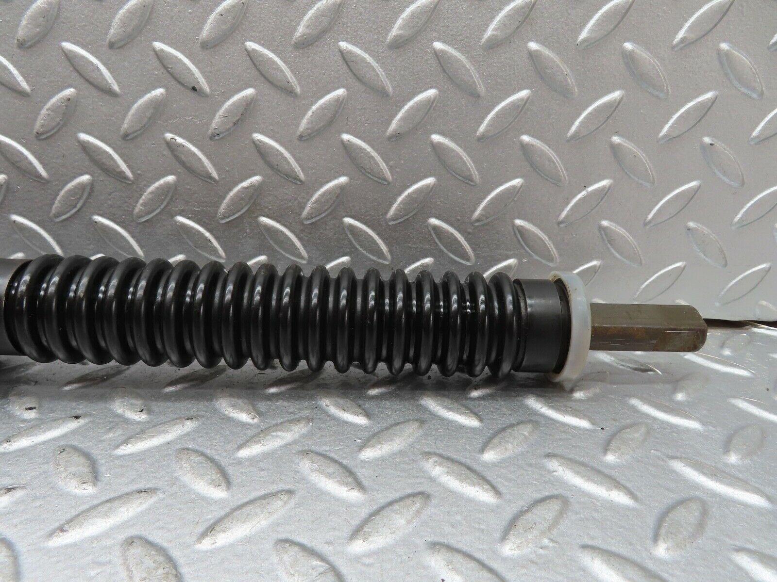 19233 Mercedes-Benz W123 300D Steering Column