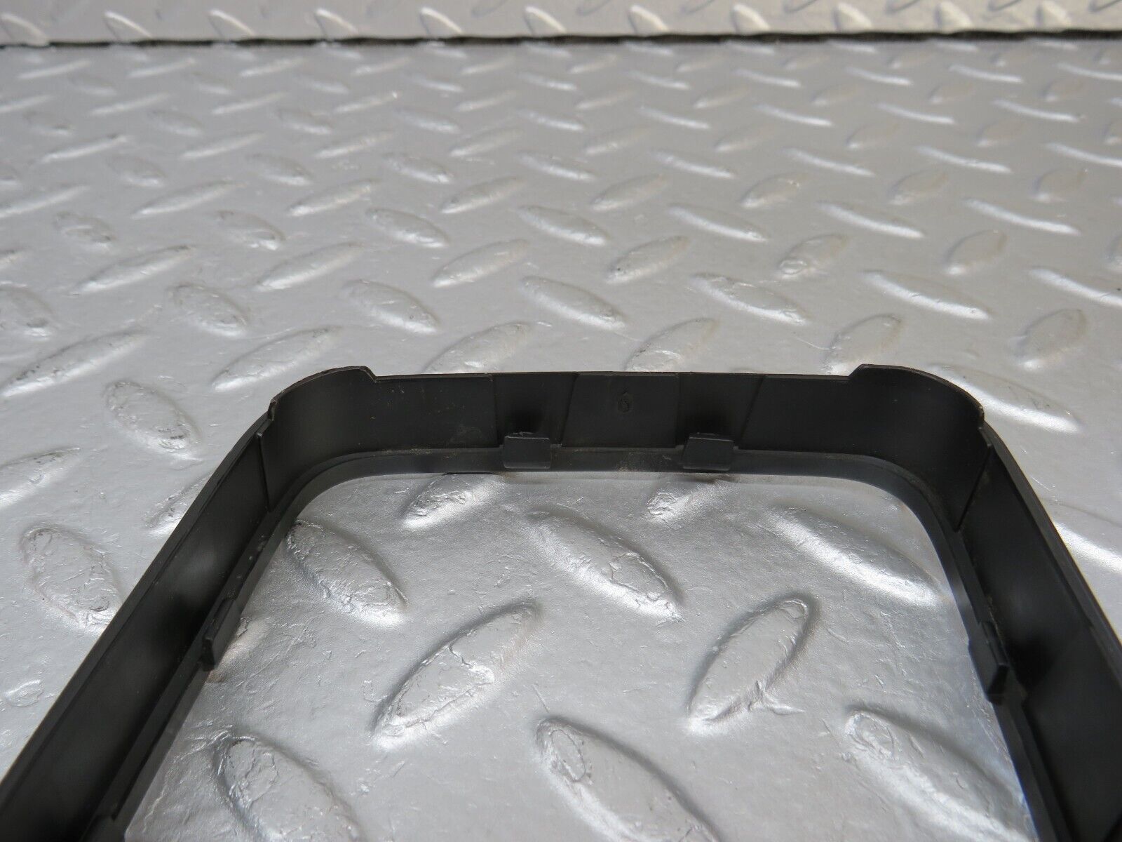 36735 Mercedes-Benz W201 190E 2.0L Wing Mirror Housing Frame Right Side 166122