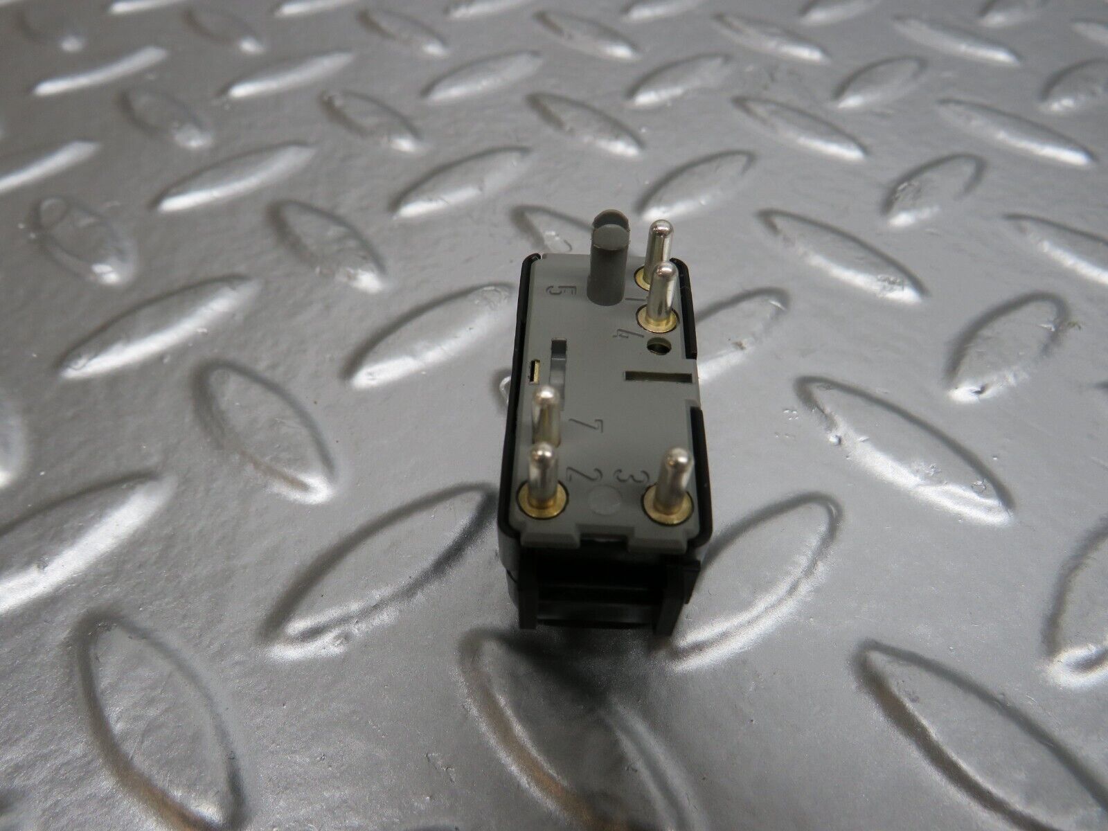 24668 Mercedes-Benz W140 S320 Electric Window Switch Left Side 1408210151