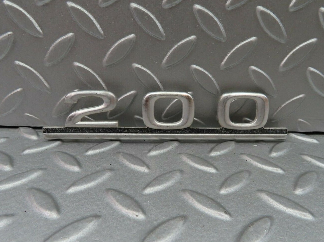 5800 Mercedes-Benz W123 200 Trunk Badge Emblem 1238170215