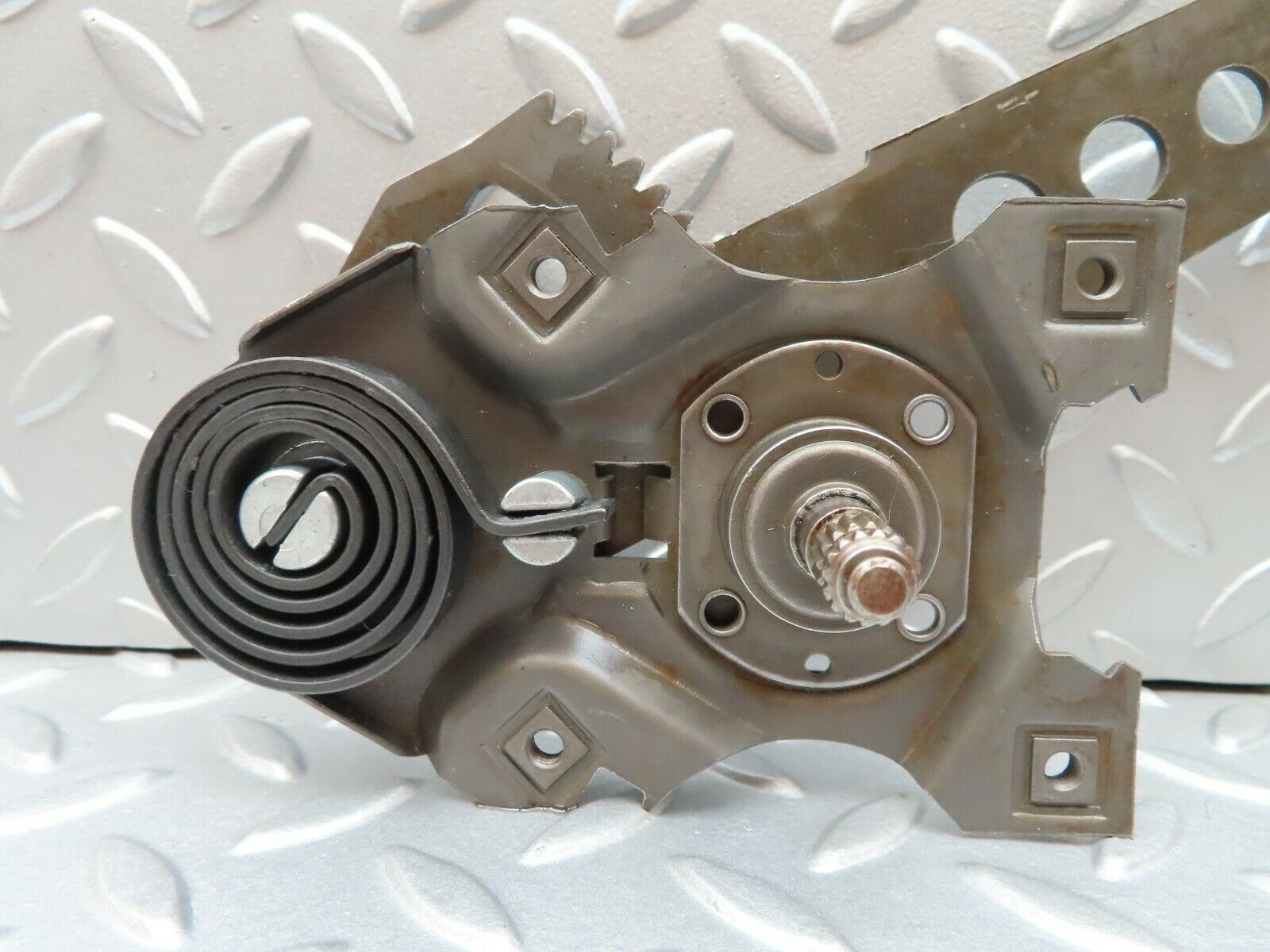 3728 Mercedes-Benz S123 200T Wagon Rear Left Manual Window Regulator