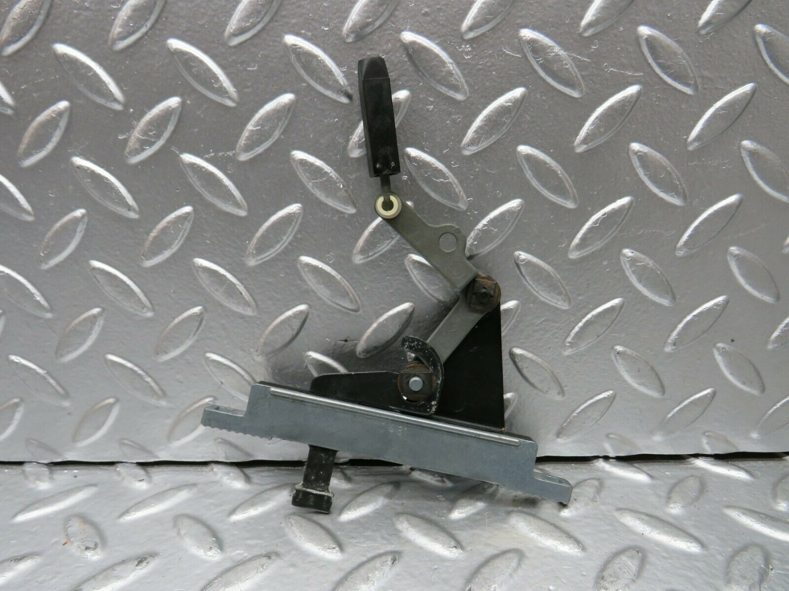 22972 Mercedes-Benz C123 230CE Coupe Heater Control Switch 1238300085