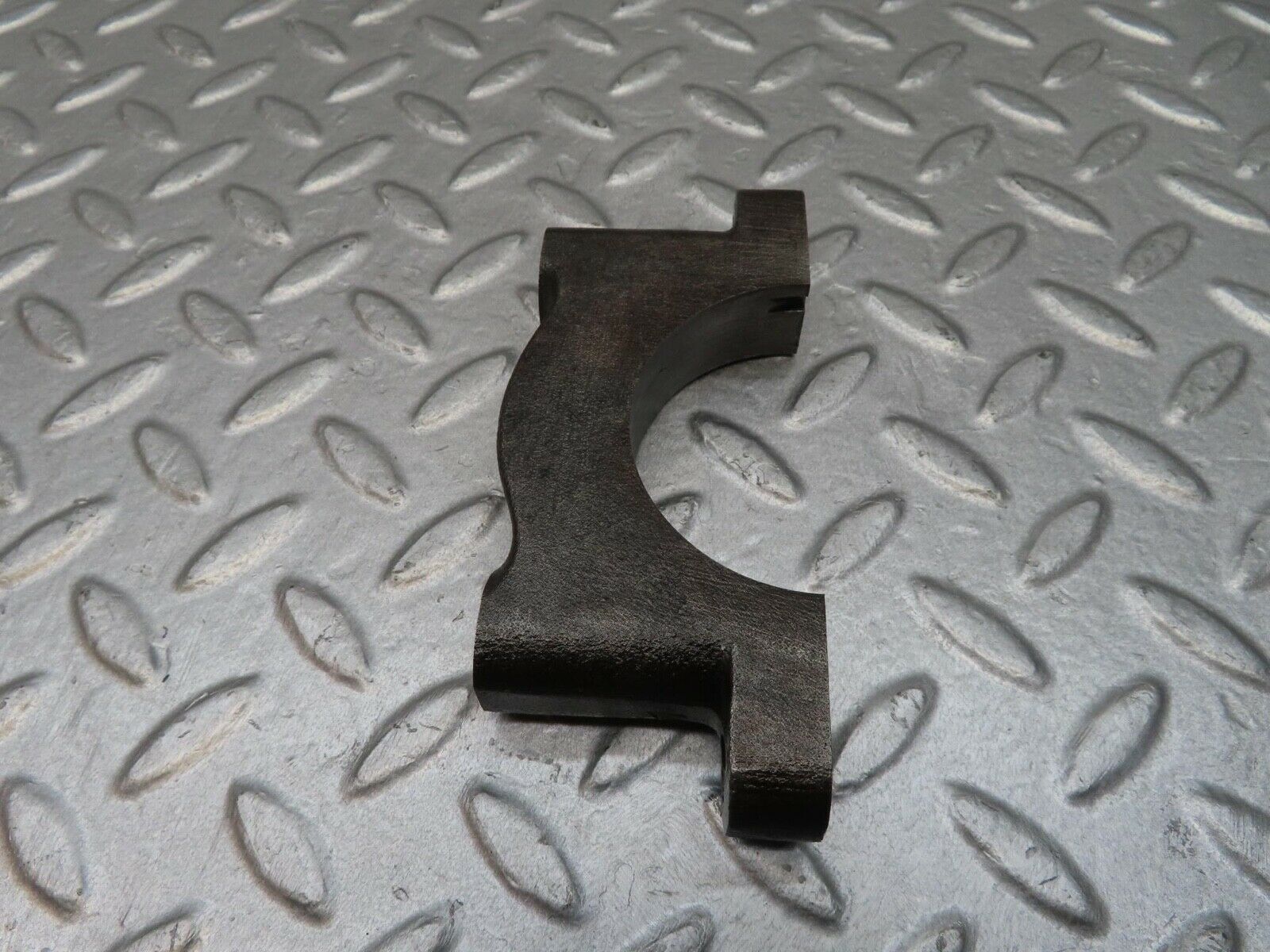 12873 Mercedes-Benz W111 220SE Crankshaft Bearing Holder Block 1800110011