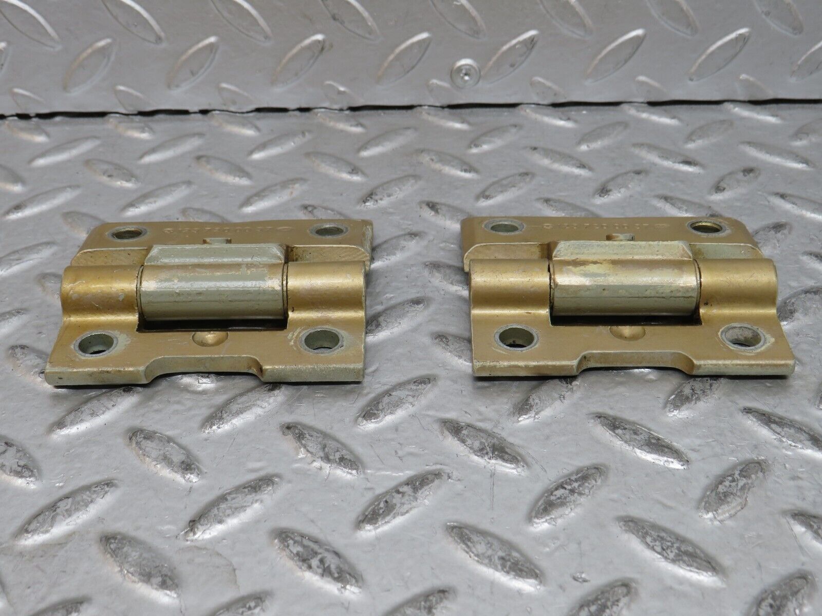 28361 Mercedes-Benz S123 240D Wagon Door Hinge Pair 1237200037